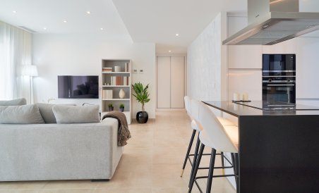 Apartamento / piso - Obra nueva - Estepona (Málaga) - Spain