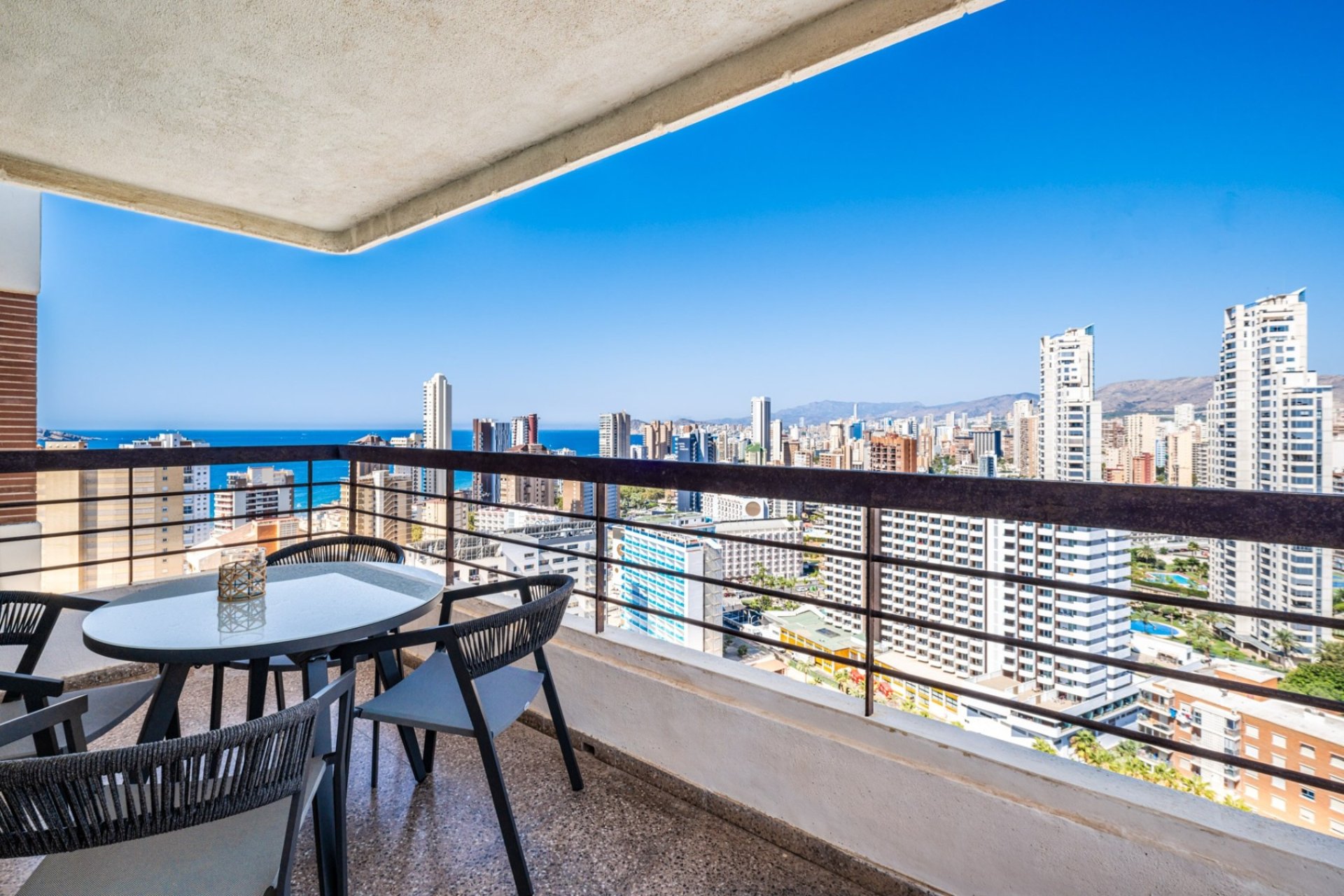 Balcón - Apartamento TYPO H con vistas al mar y licencia turística en Benidorm - Levante (Costa Blanca - Alicante)