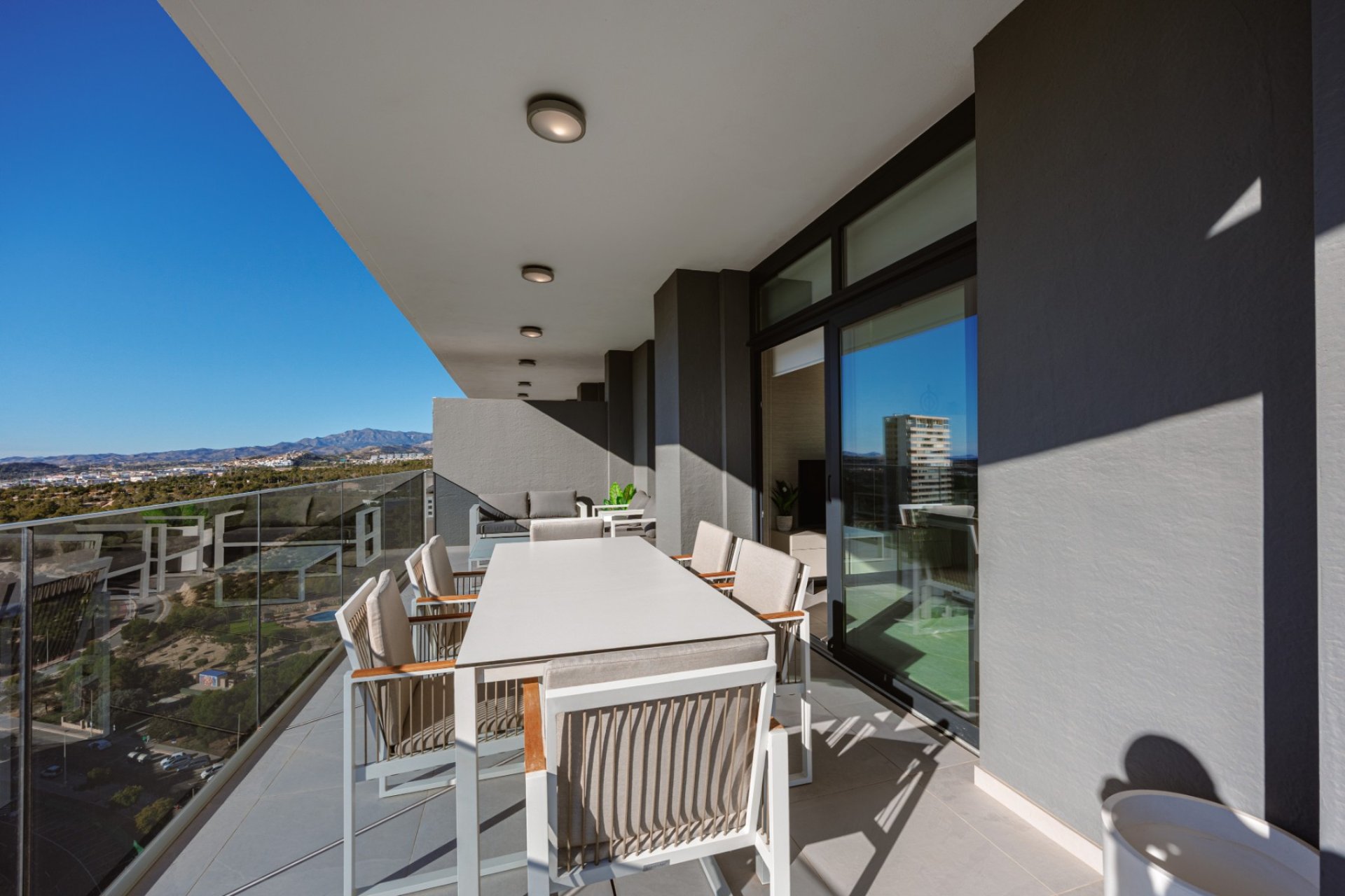 Balcony - New apartment for sale, 3 bedrooms with panoramic views of Benidorm – KEY READY, Poniente (Alicante – Costa Blanca)