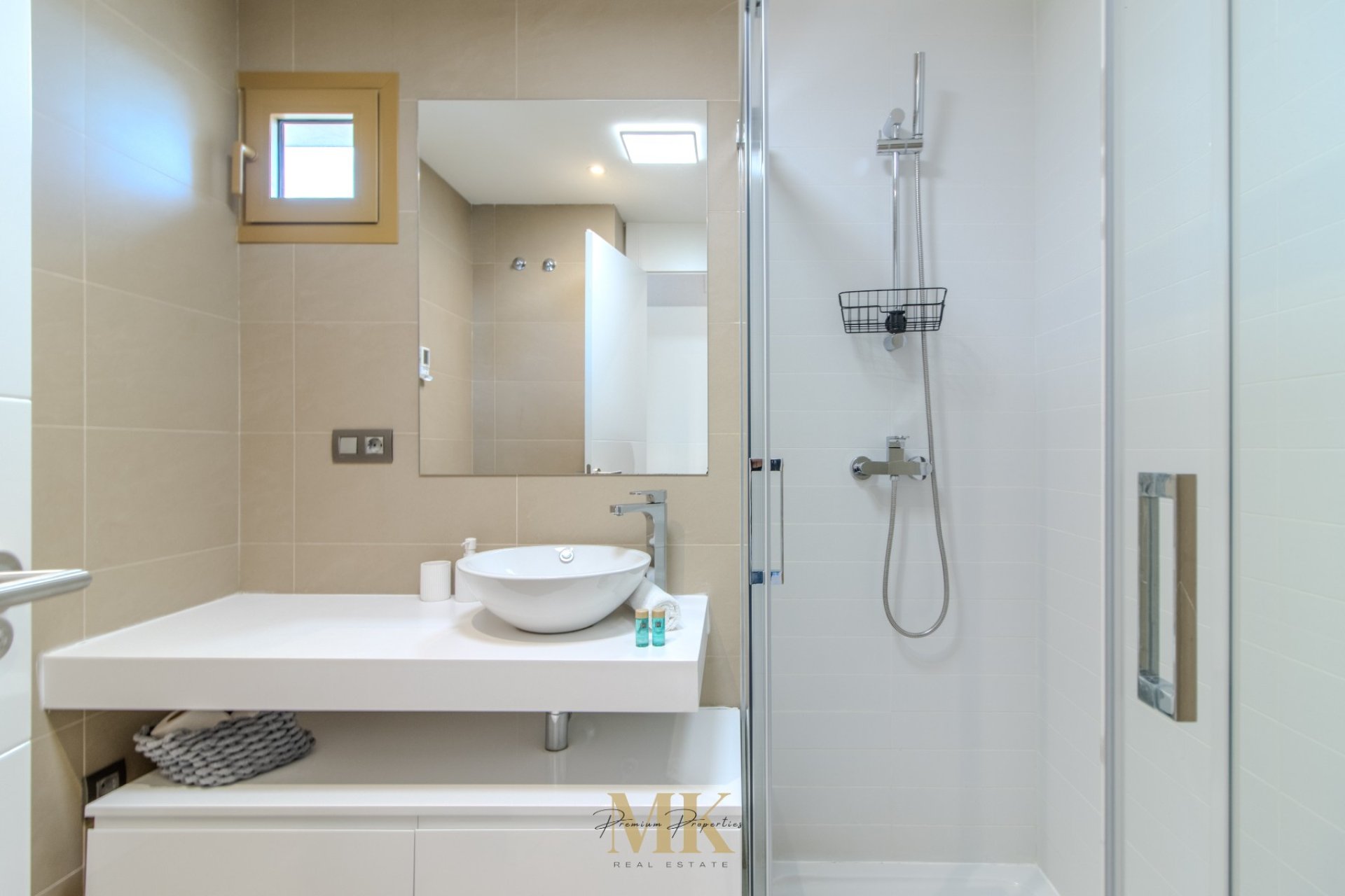 Baño principal - Apartamento de lujo en venta en único edificio Intempo, Poniente (Costa Blanca - Alicante - Benidorm)