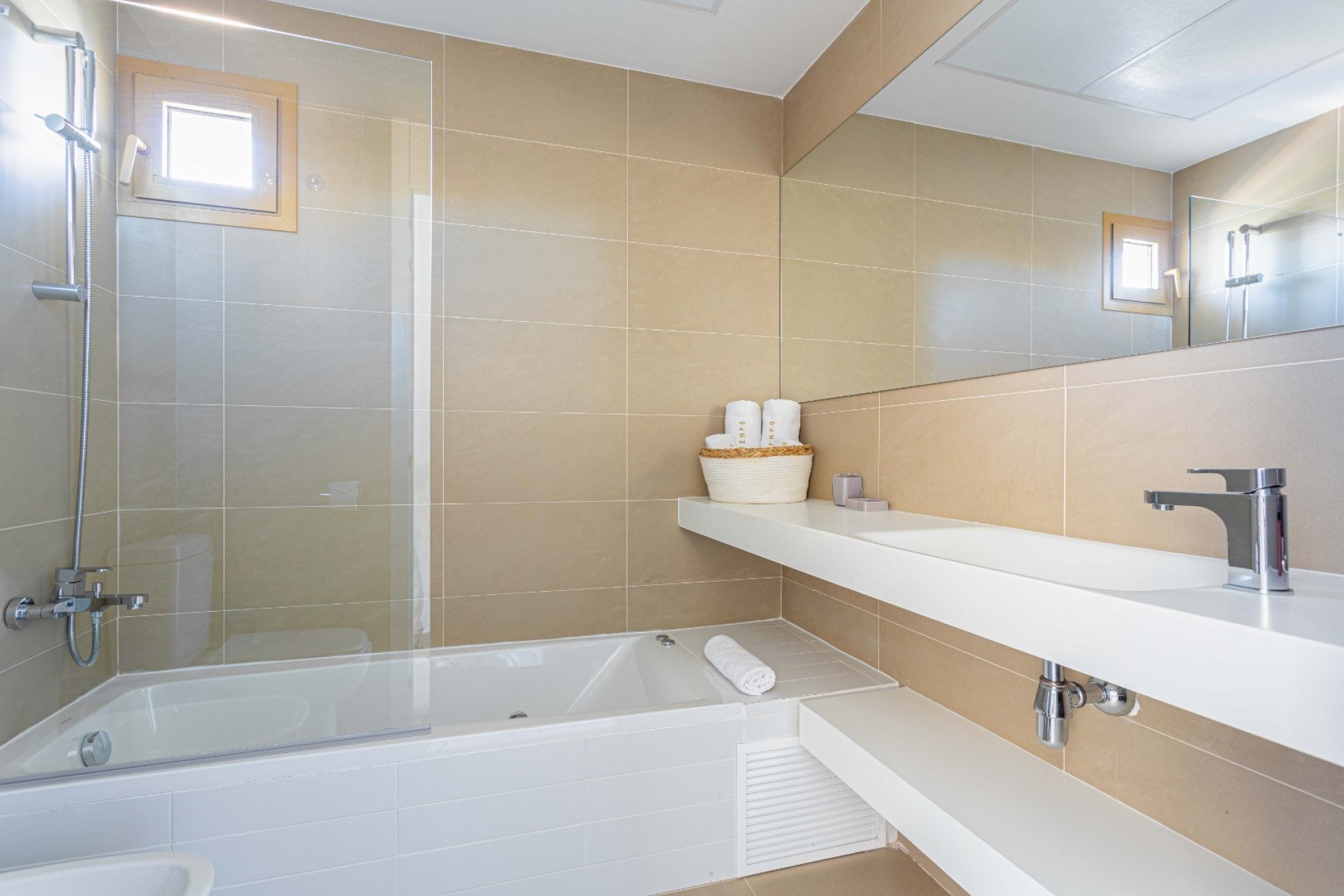 Bathroom - Luxury apartment for sale in the iconic Intempo building, Benidorm (Costa Blanca - Alicante)