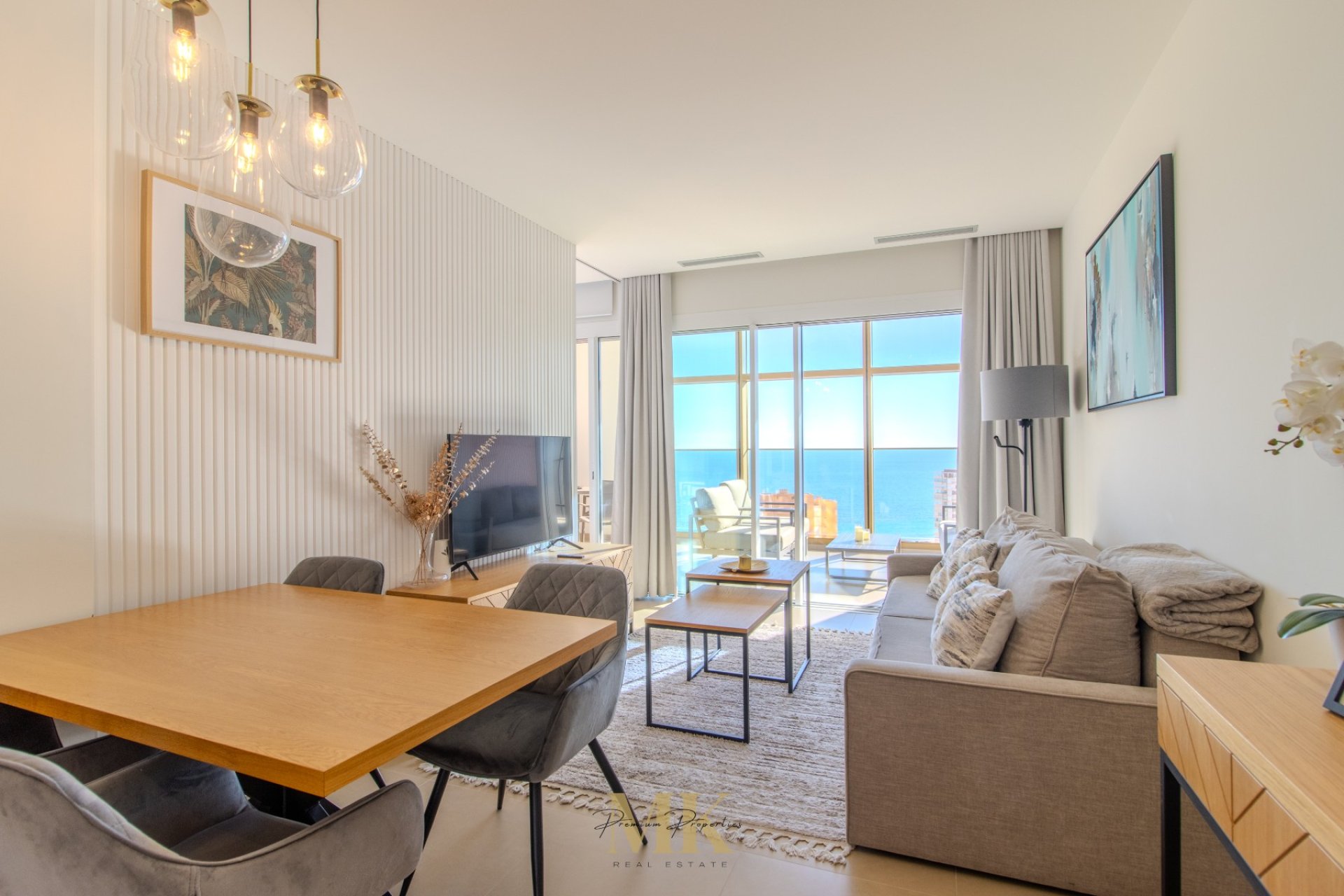 Comedor - Apartamento de lujo en venta en único edificio Intempo, Poniente (Costa Blanca - Alicante - Benidorm)