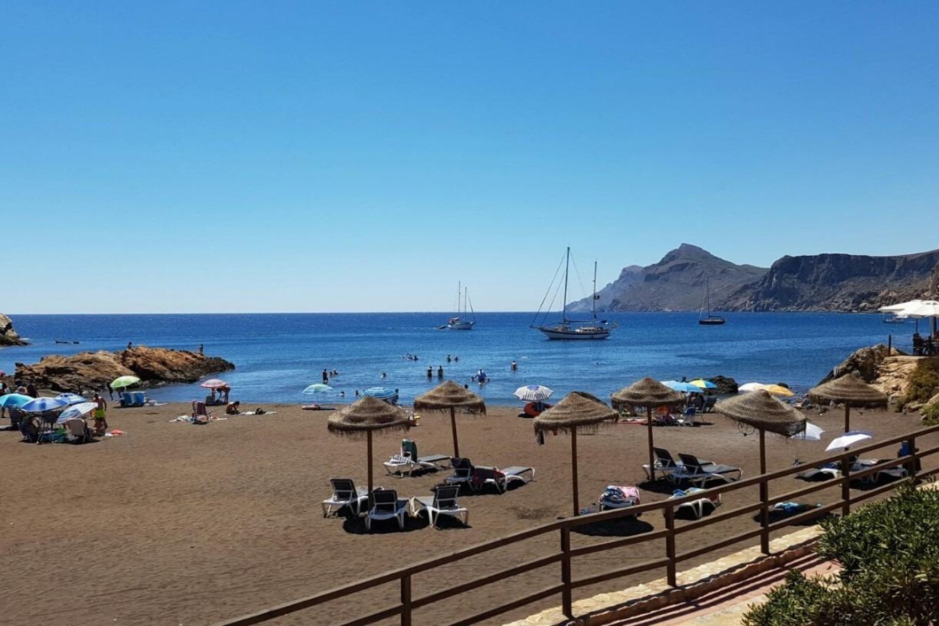 Nauja statyba - Dvibučių namas - 