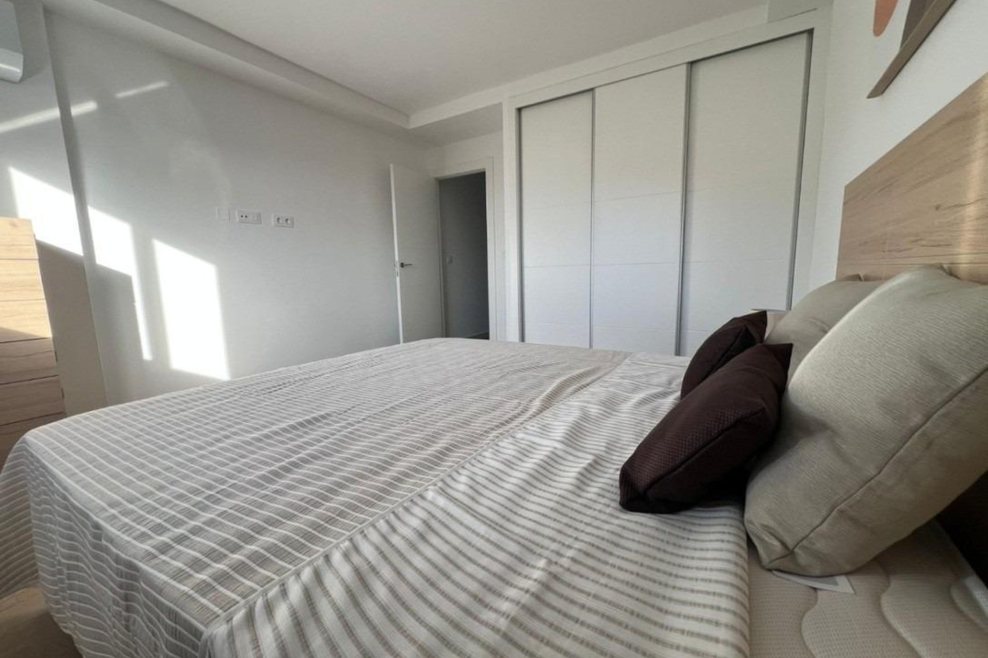 Nauja statyba - Dvibučių namas - 