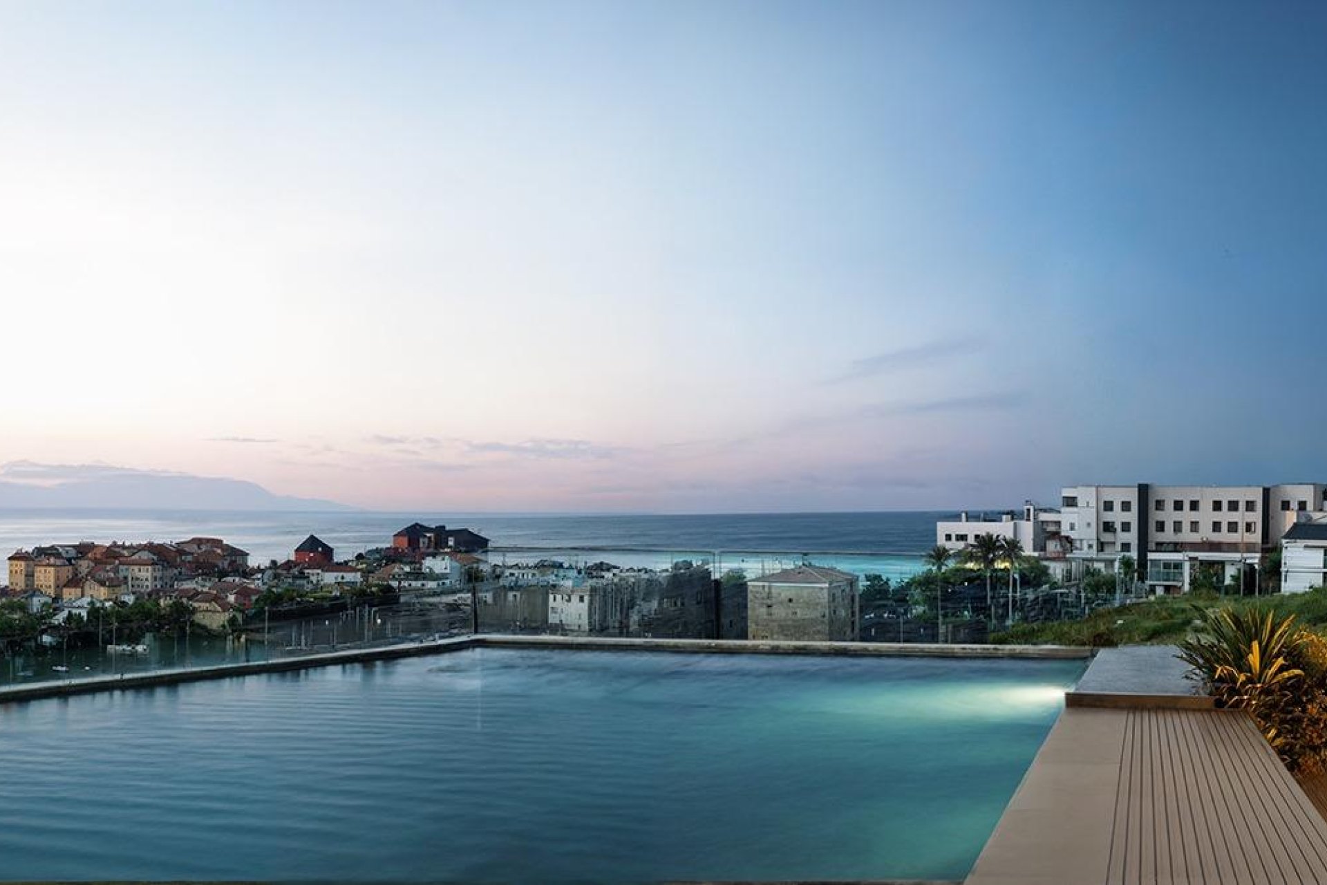New Build - Apartment / flat - Estepona