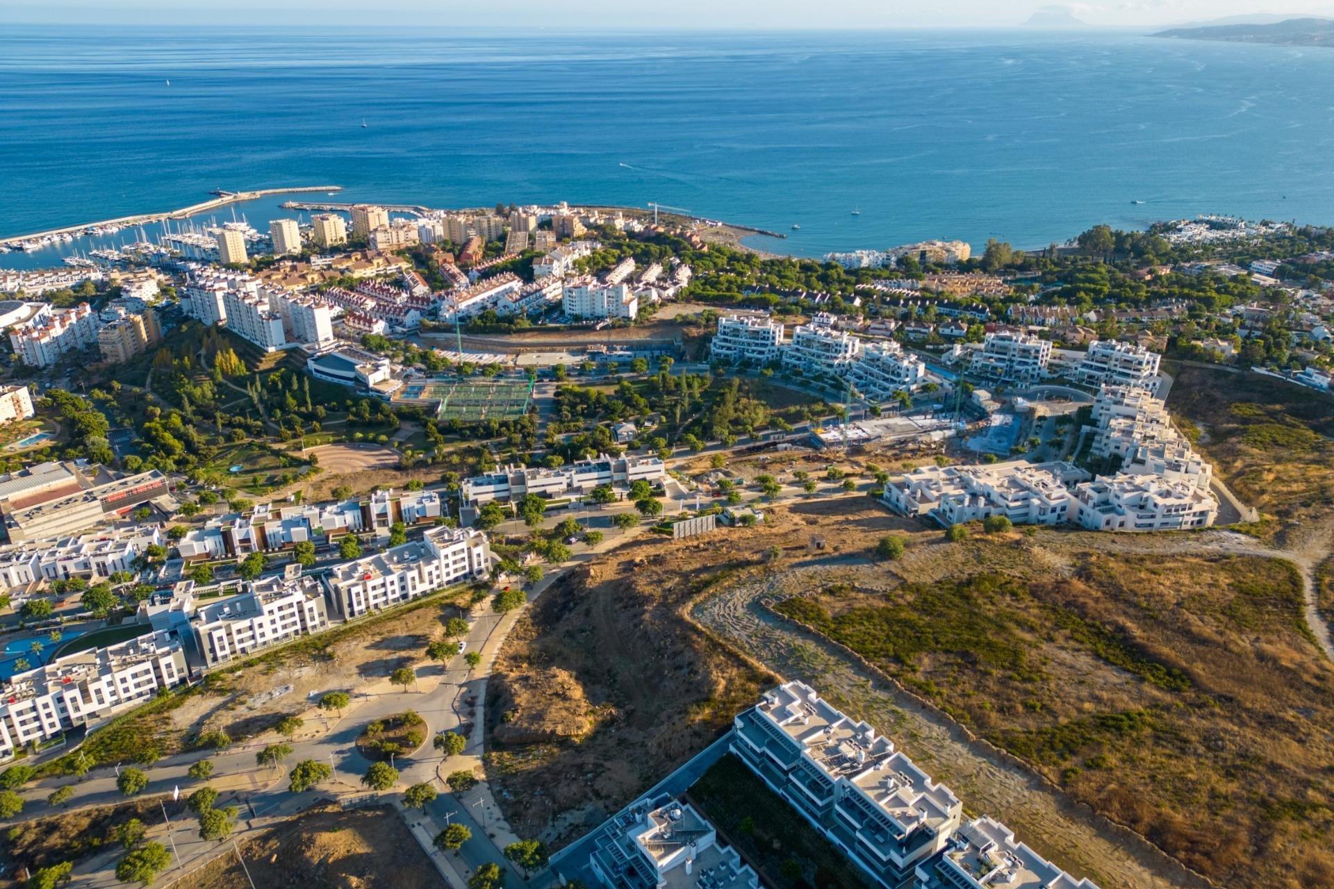 New Build - Apartment / flat - Estepona