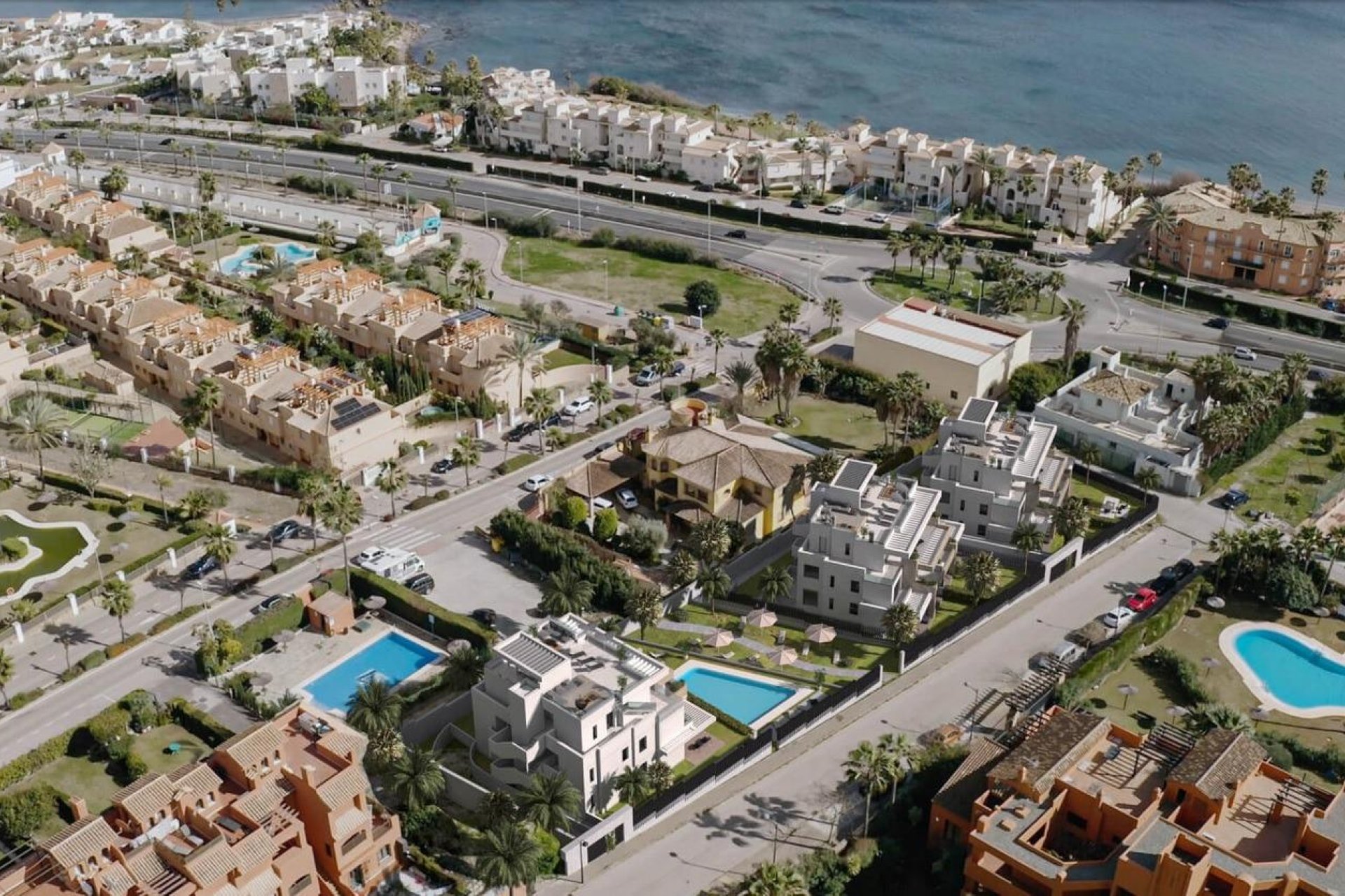 New Build - Apartment / flat - Estepona