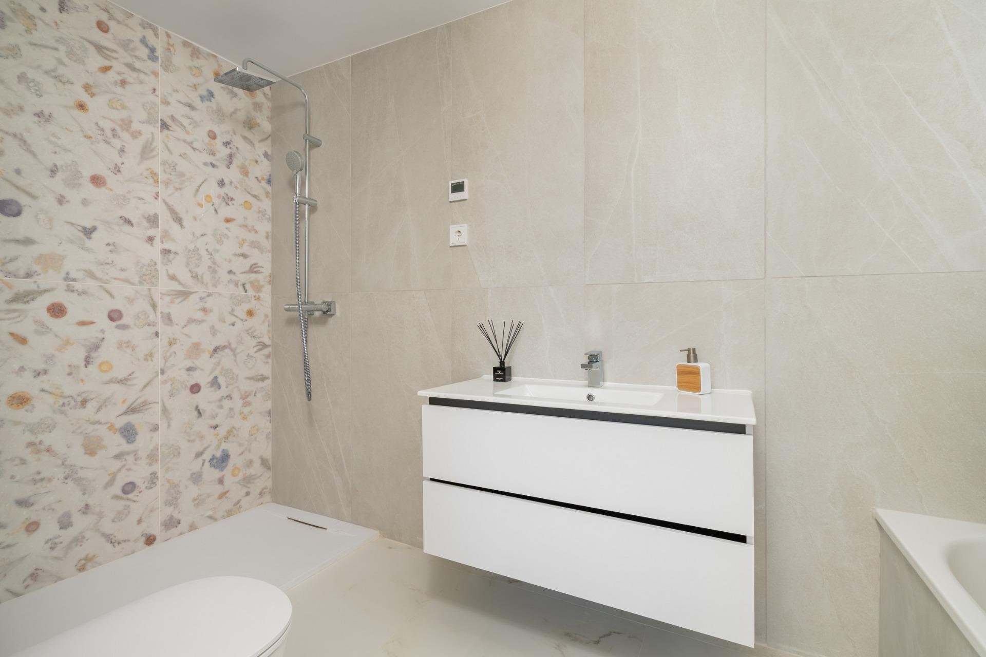 New Build - Penthouse - Estepona