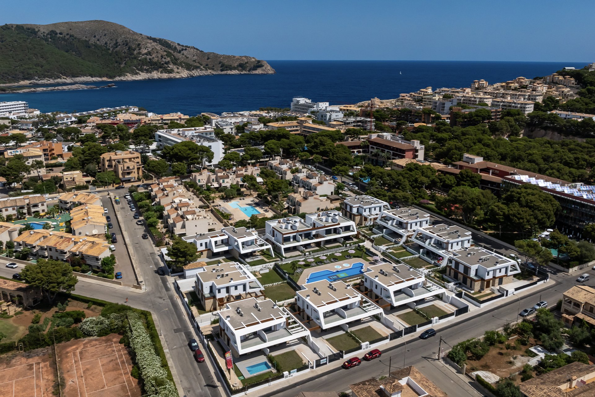 New Build - Villa / Semi semi-detached - Capdepera - Spain