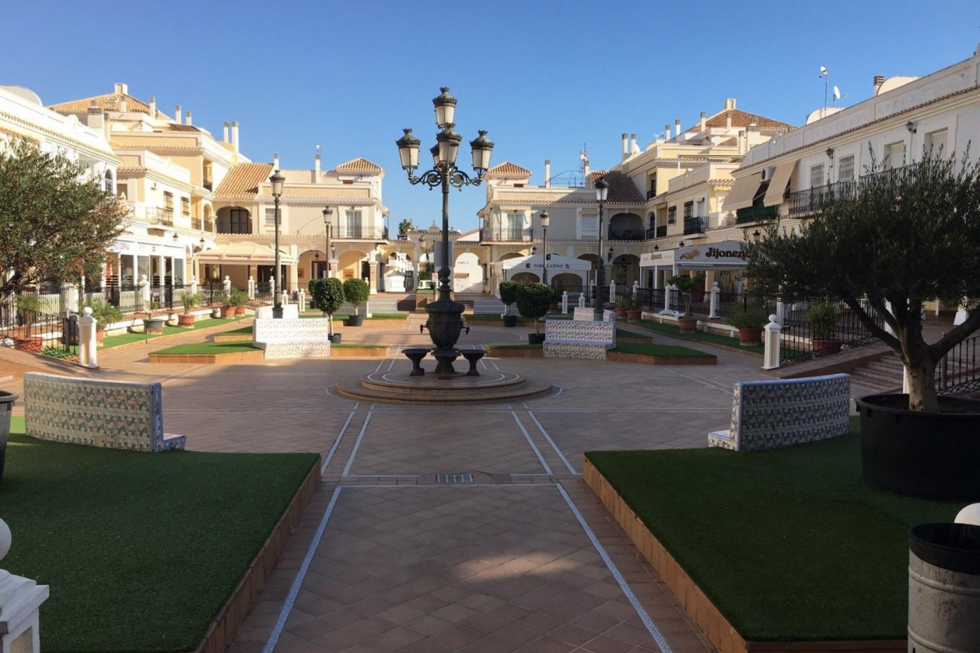 New Build - Villa / Semi semi-detached - Pilar de La Horadada