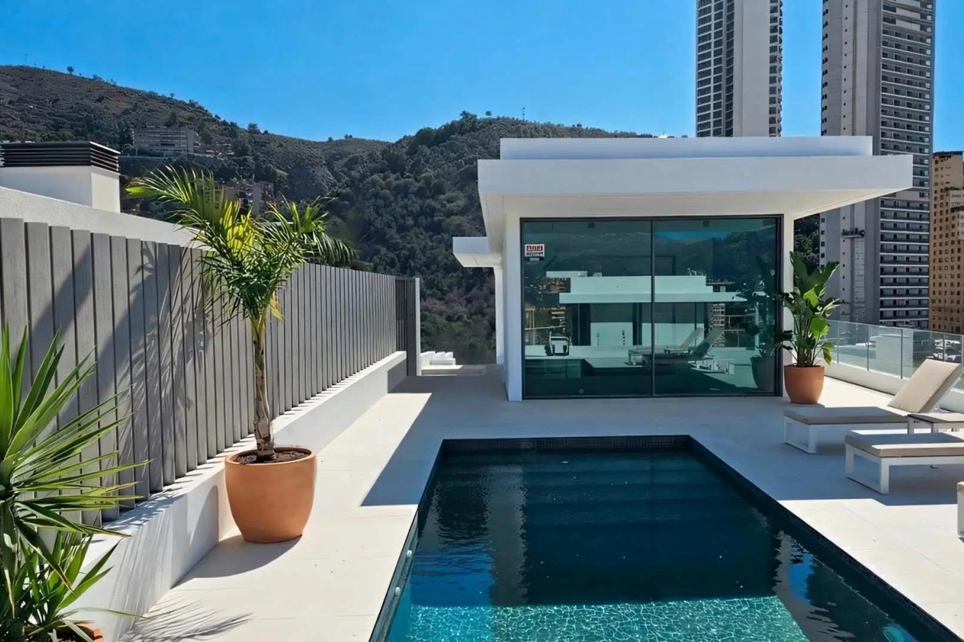 Новое здание - Villa - Benidorm