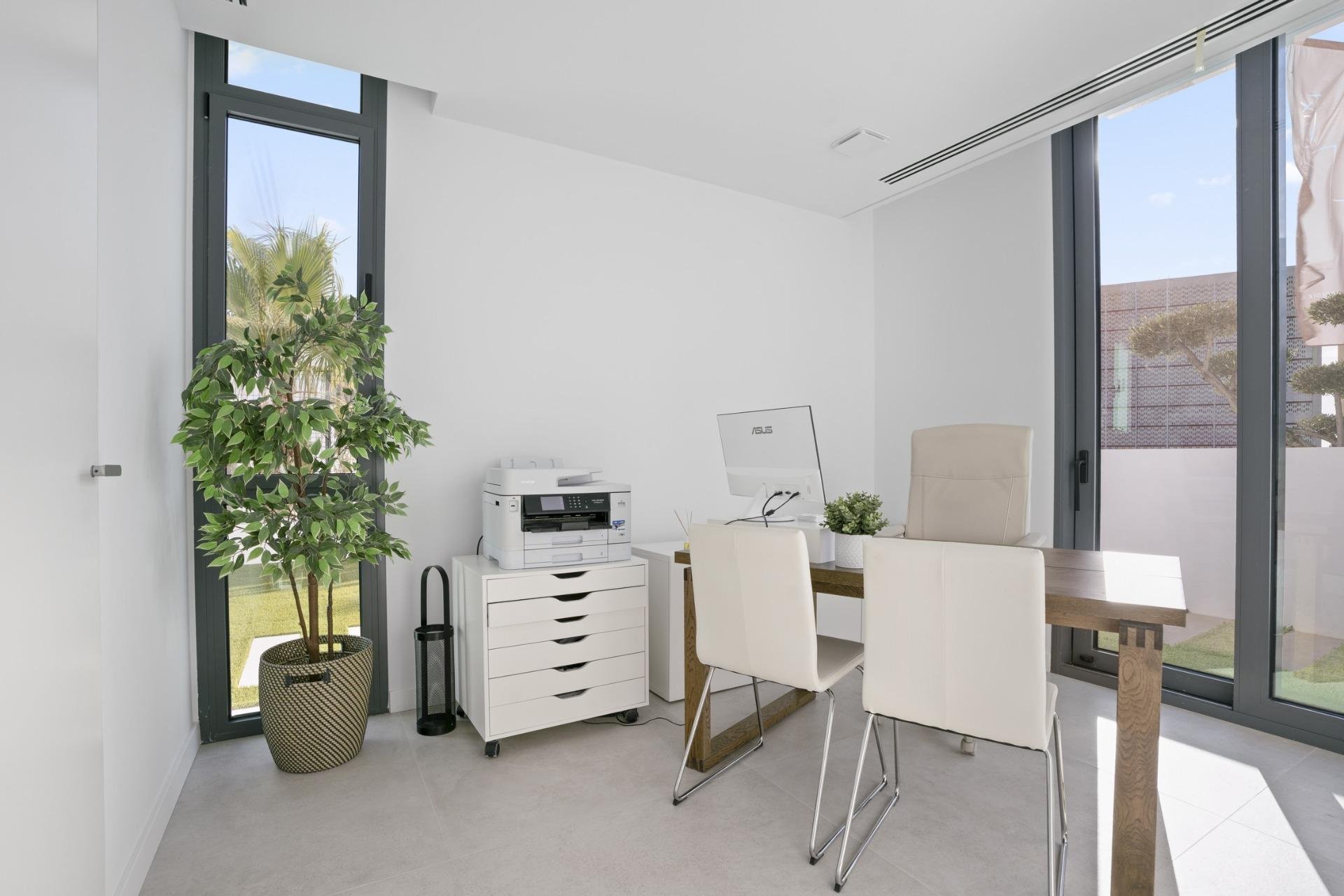 Новое здание - Villa - Benidorm