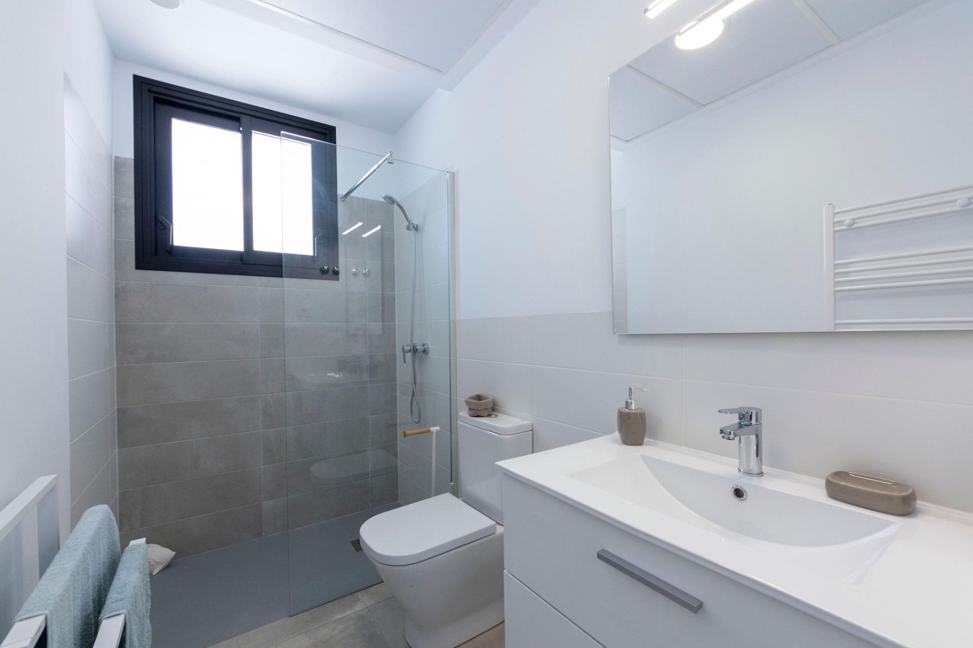 Новое здание - Villa - Calasparra