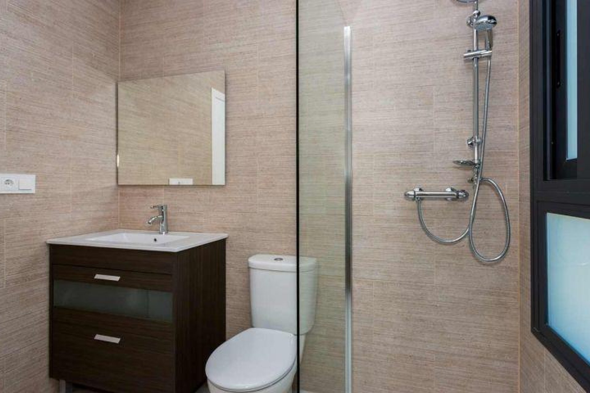 Новое здание - Villa - Daya Nueva