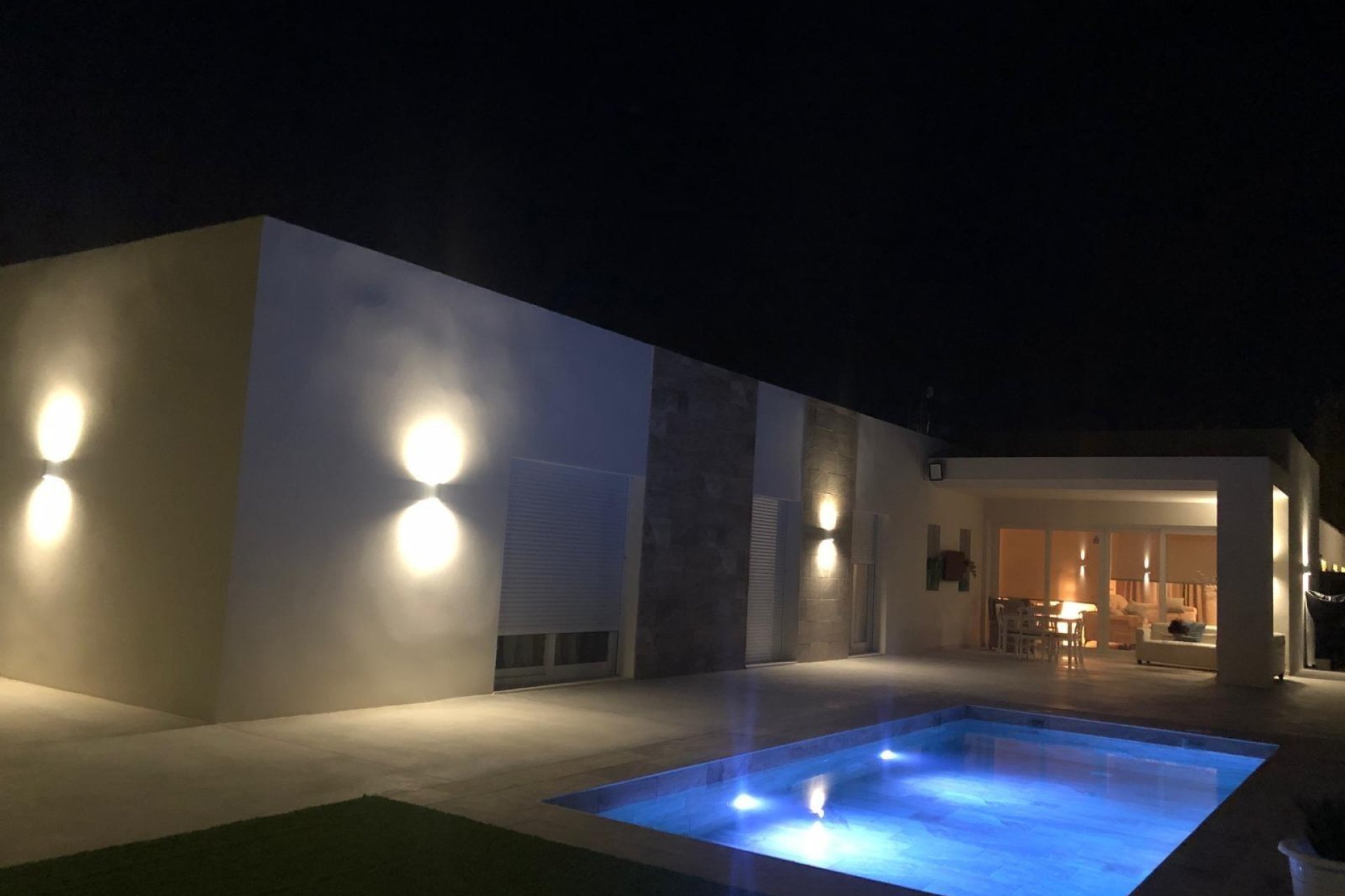 Новое здание - Villa - La Romana
