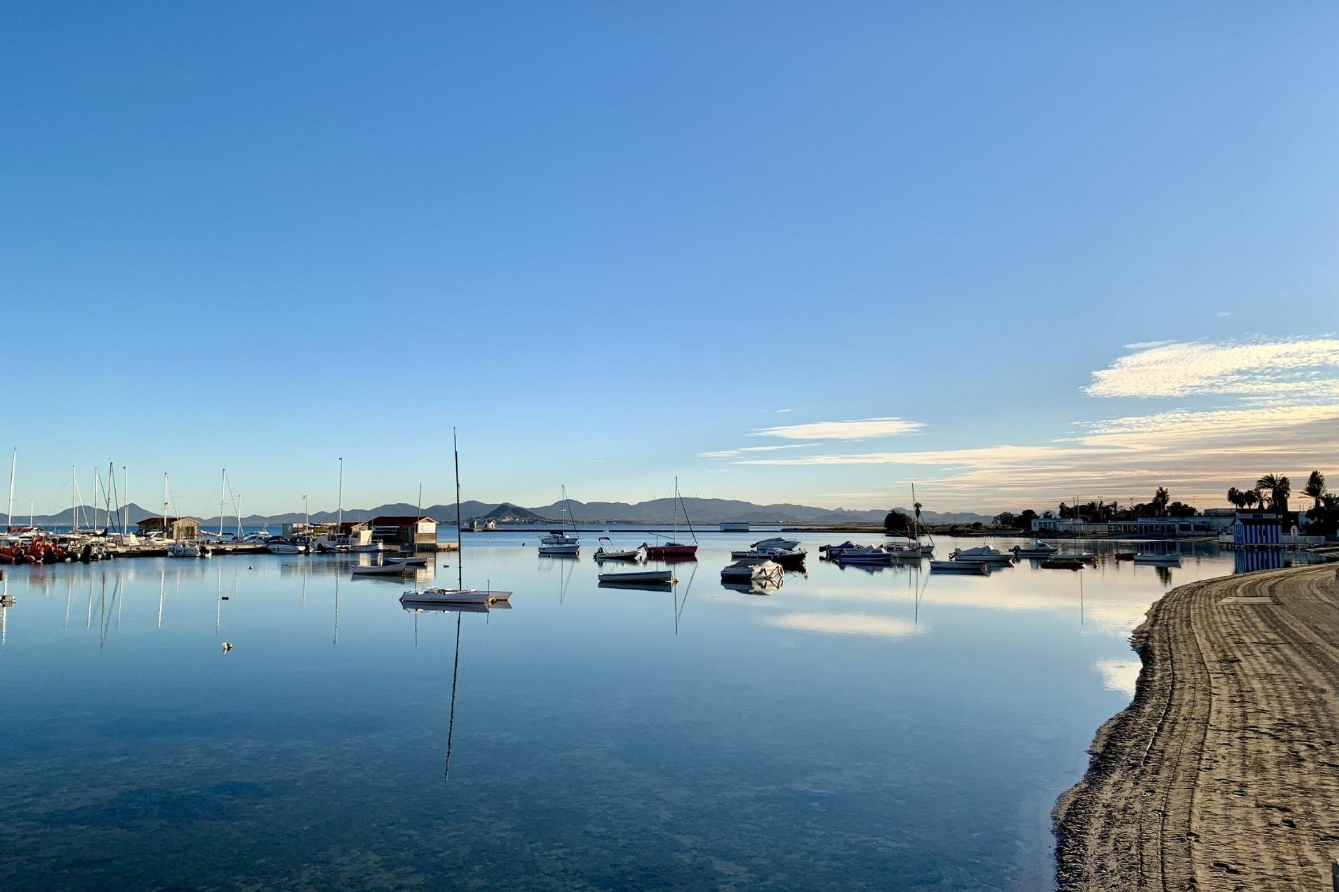 Новое здание - Villa - Los Alcazares