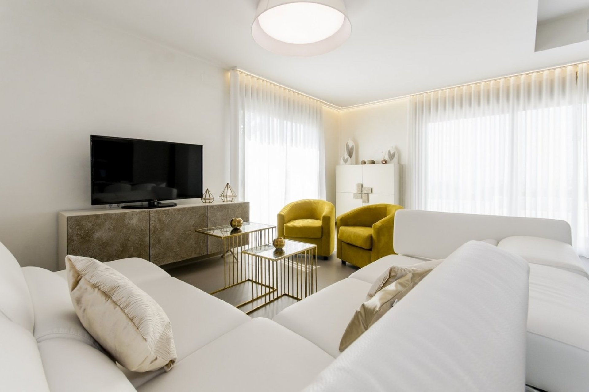 Новое здание - Villa - Orihuela Costa