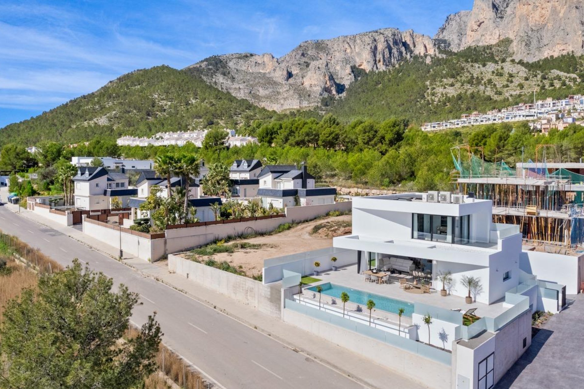 Новое здание - Villa - Polop