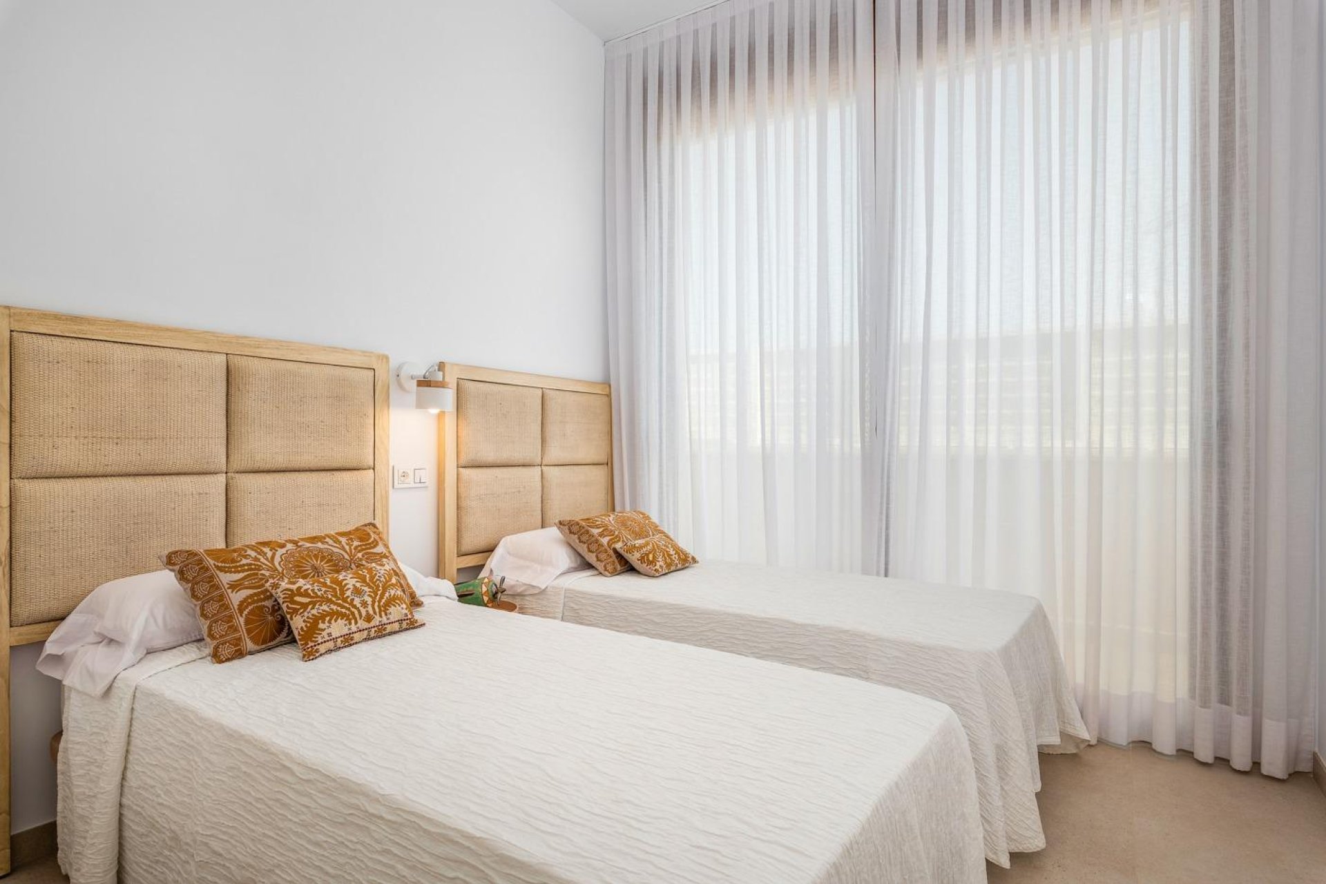 Новое здание - Villa - Vera