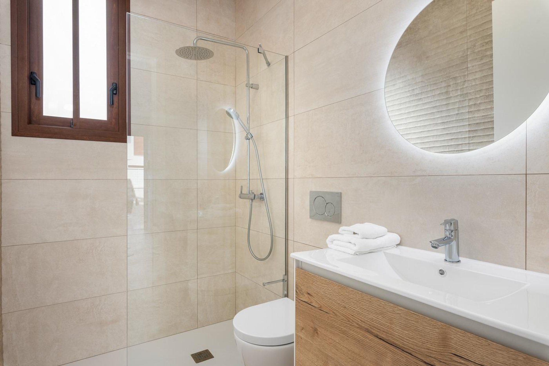 Новое здание - Villa - Vera