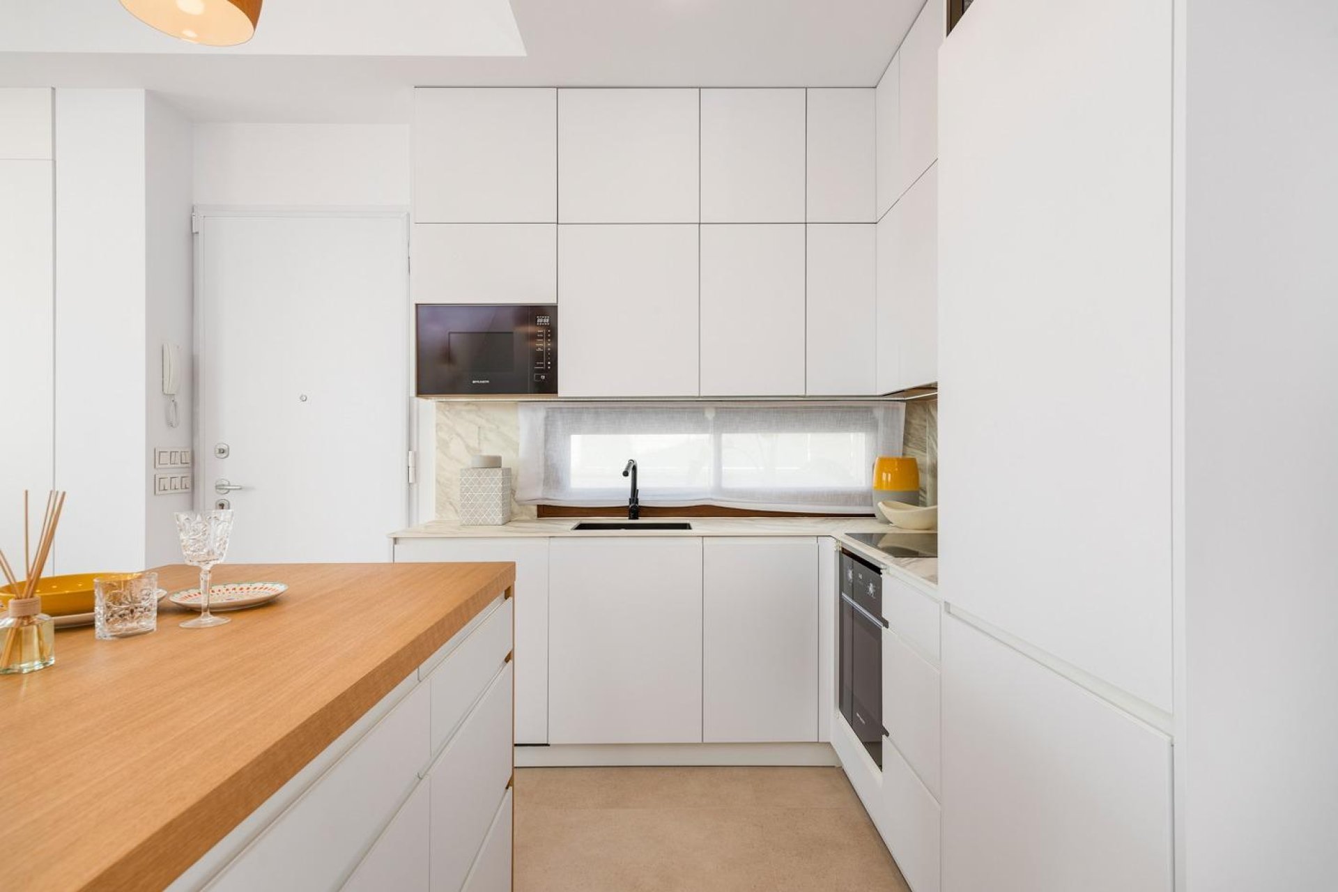 Новое здание - Villa - Vera