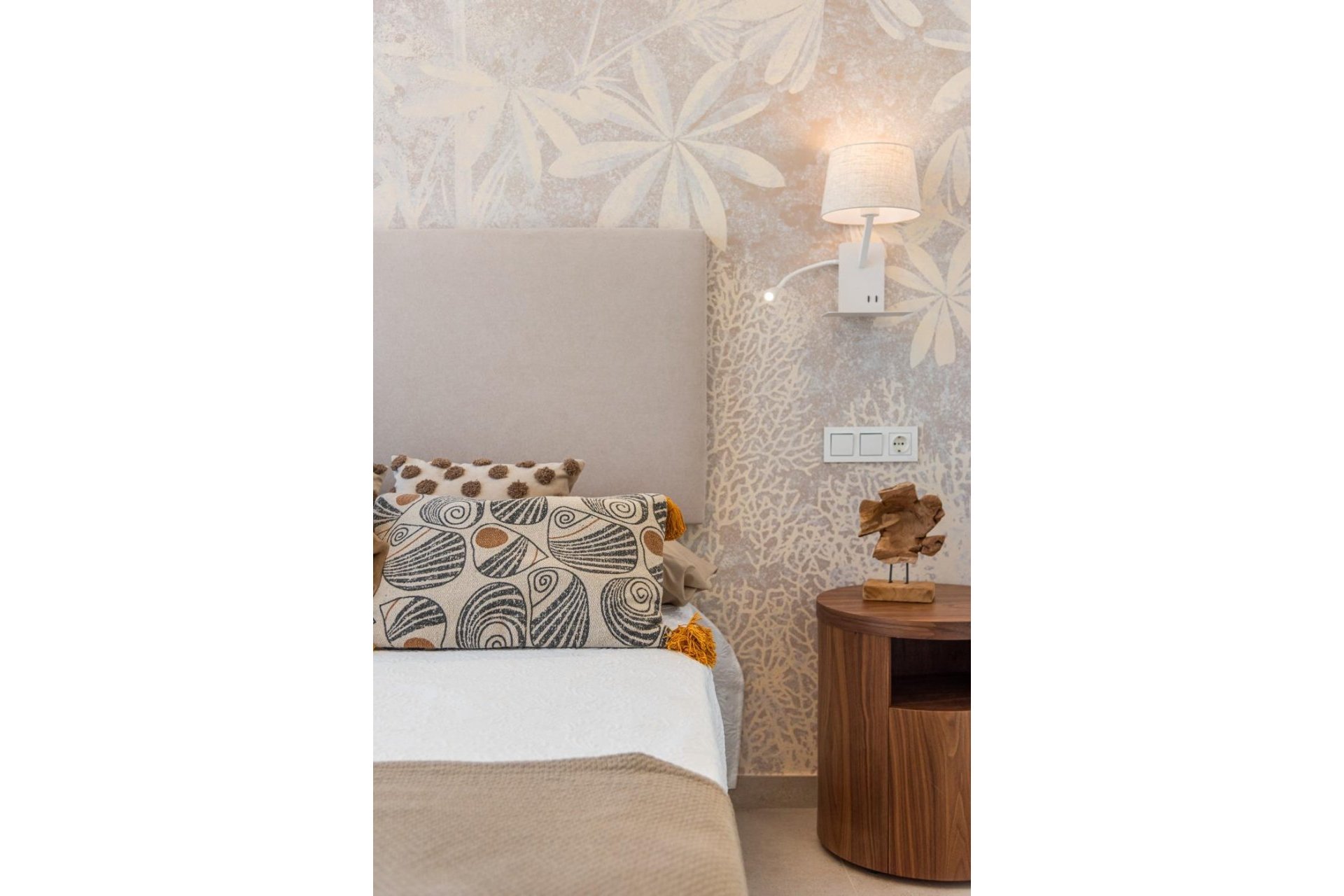 Новое здание - Villa - Vera