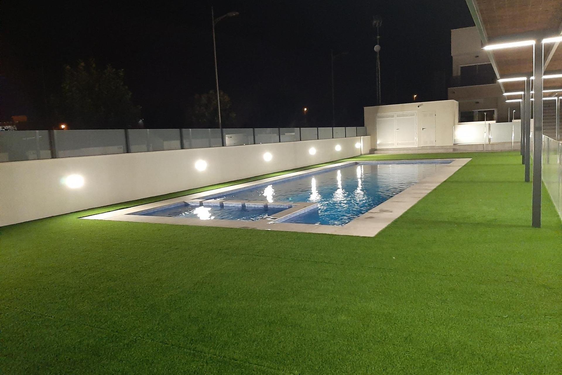 Obra nueva - Adosado - Pilar de La Horadada