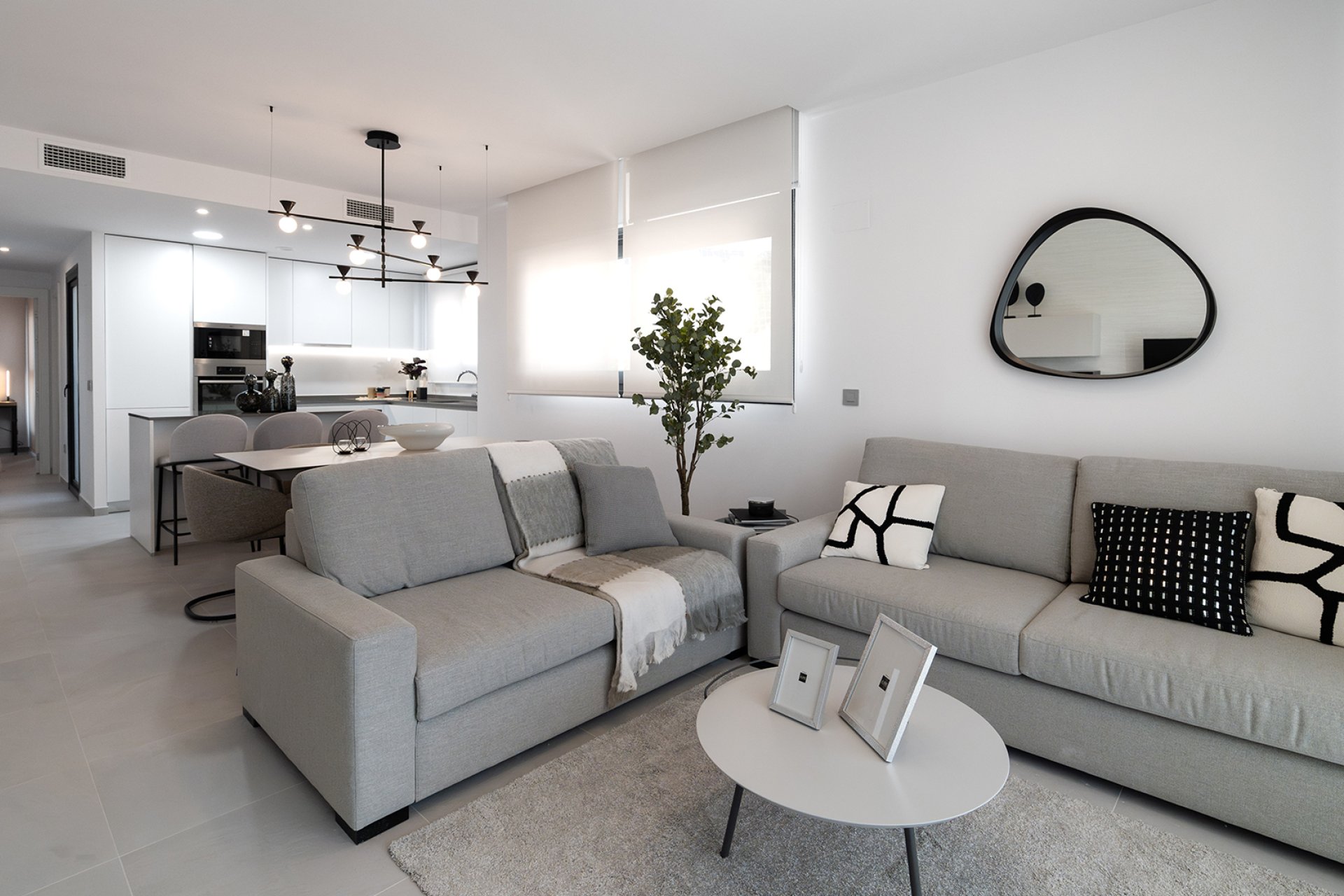 Obra nueva - Apartamento / piso - Benidorm - Spain