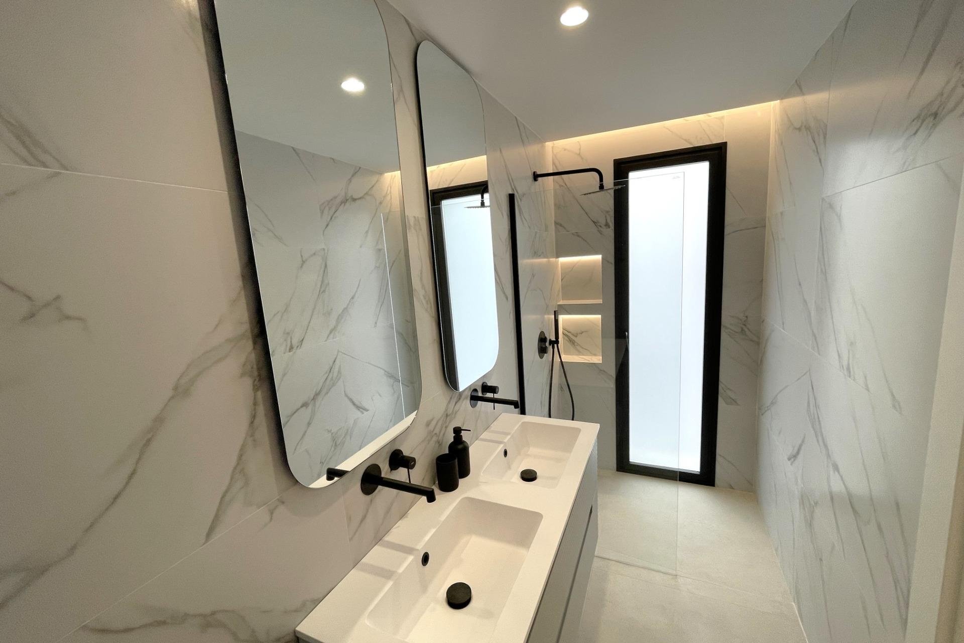 Obra nueva - Villa - Molina De Segura