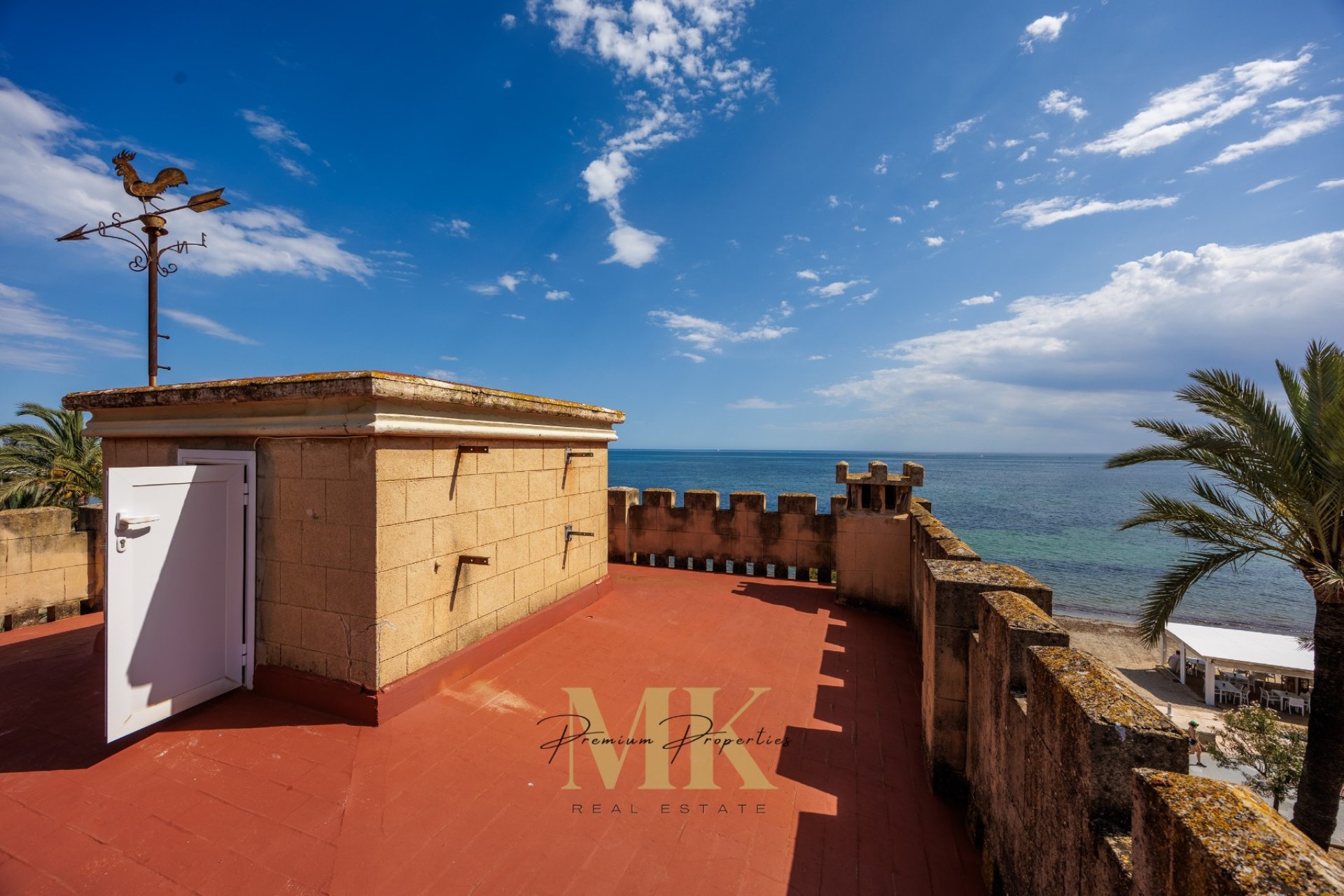 Перепродажа - Замок - Denia