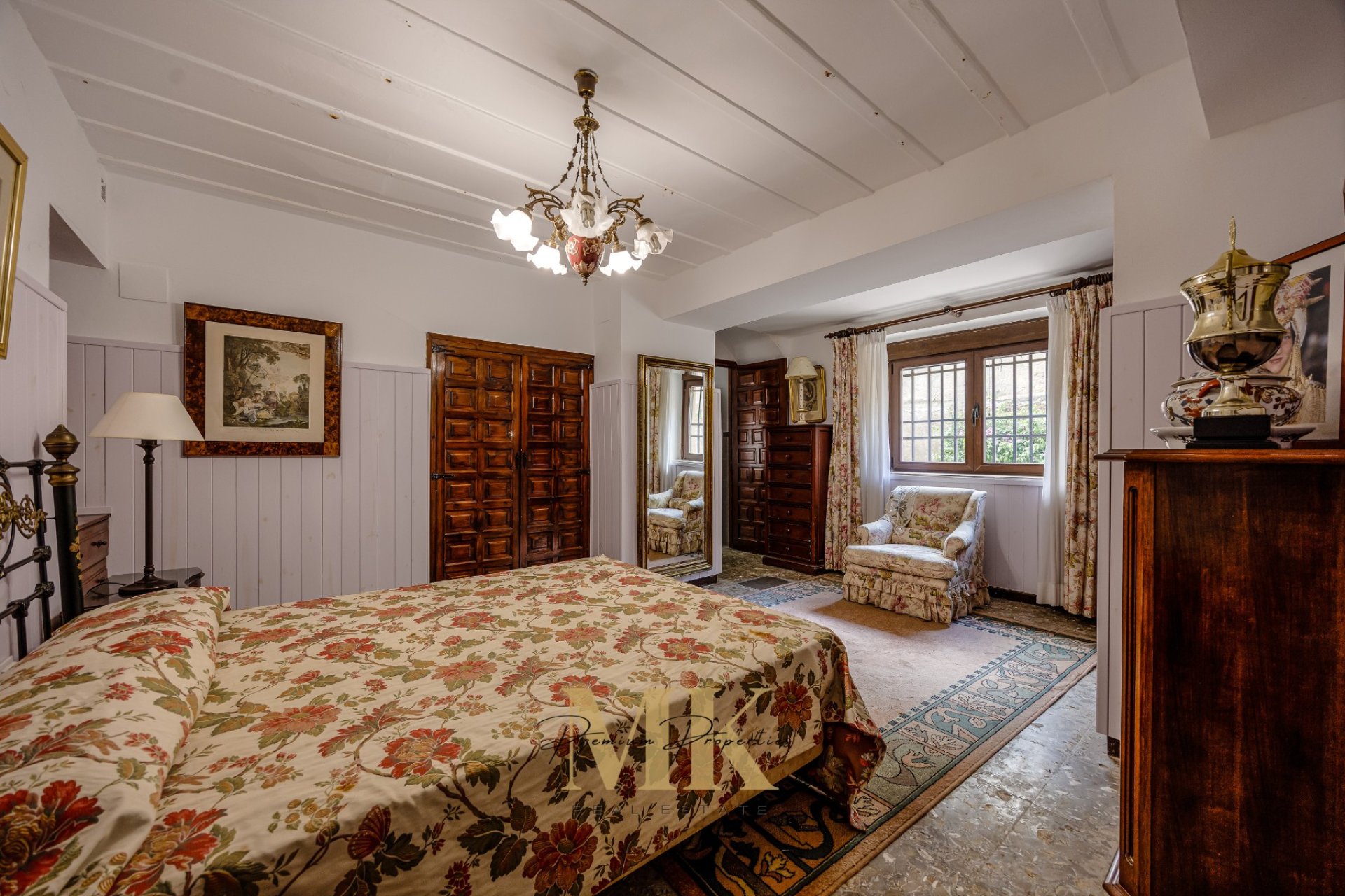Resale - Castle - Denia