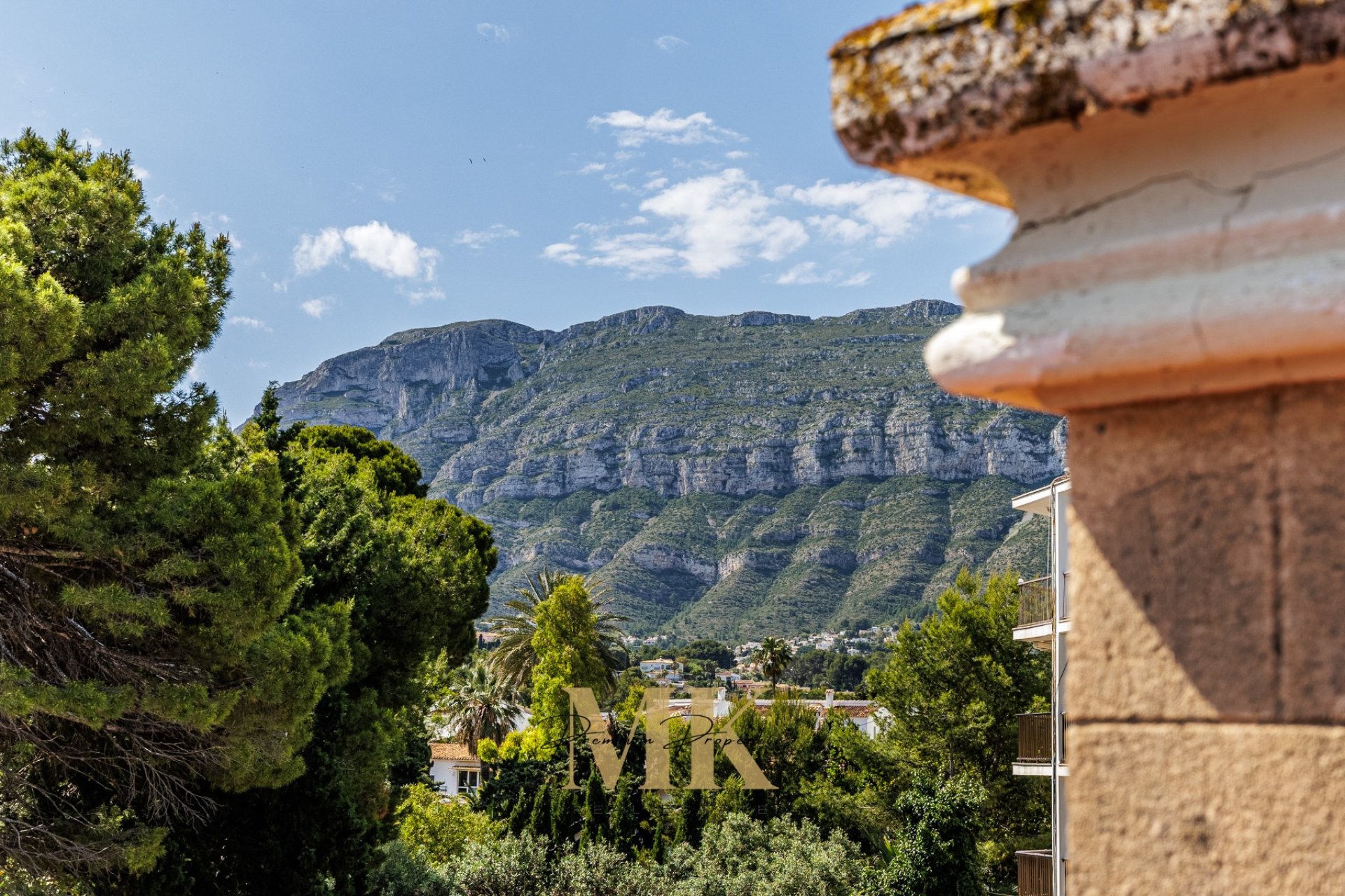 Resale - Castle - Denia