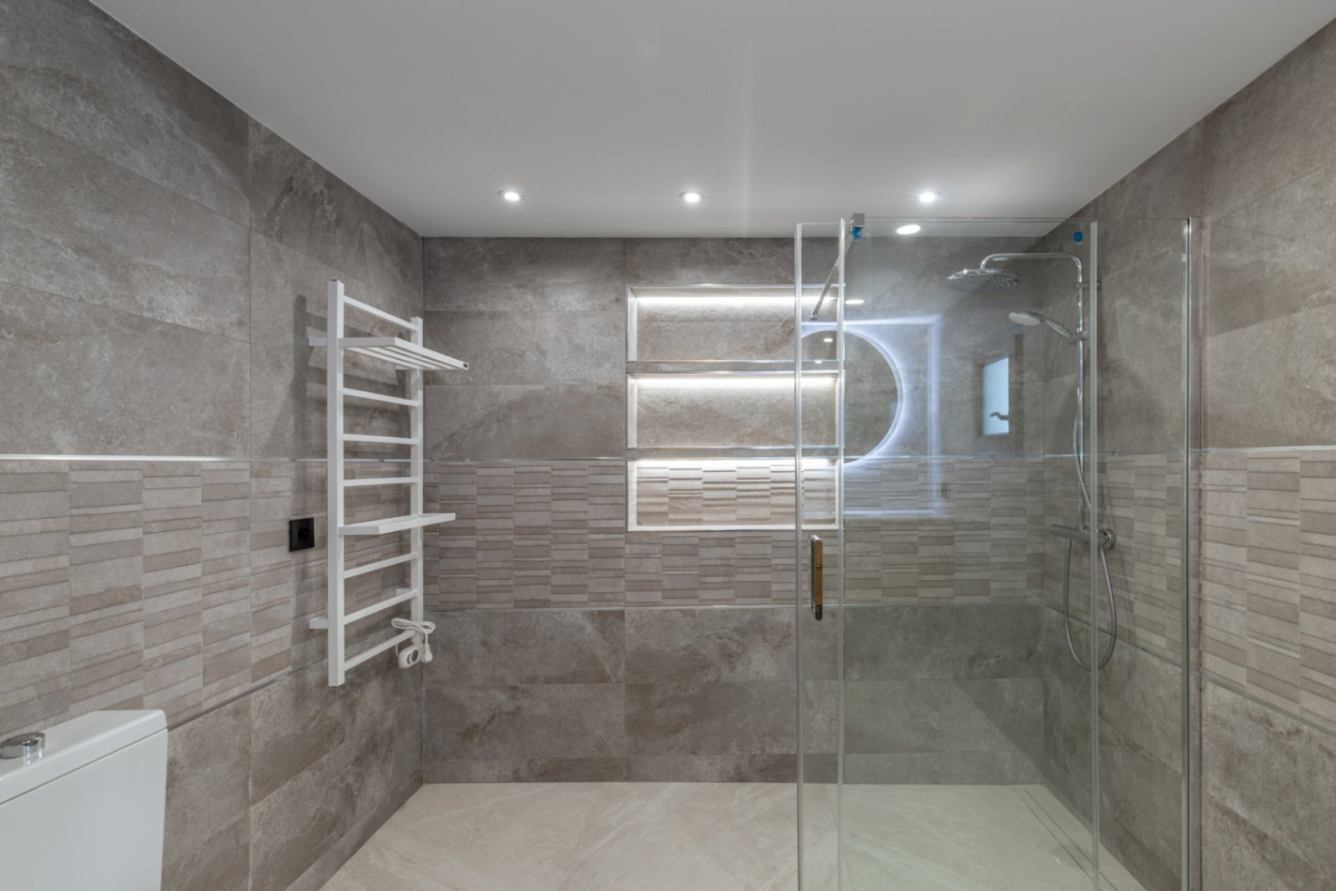 Reventa - Villa - 
