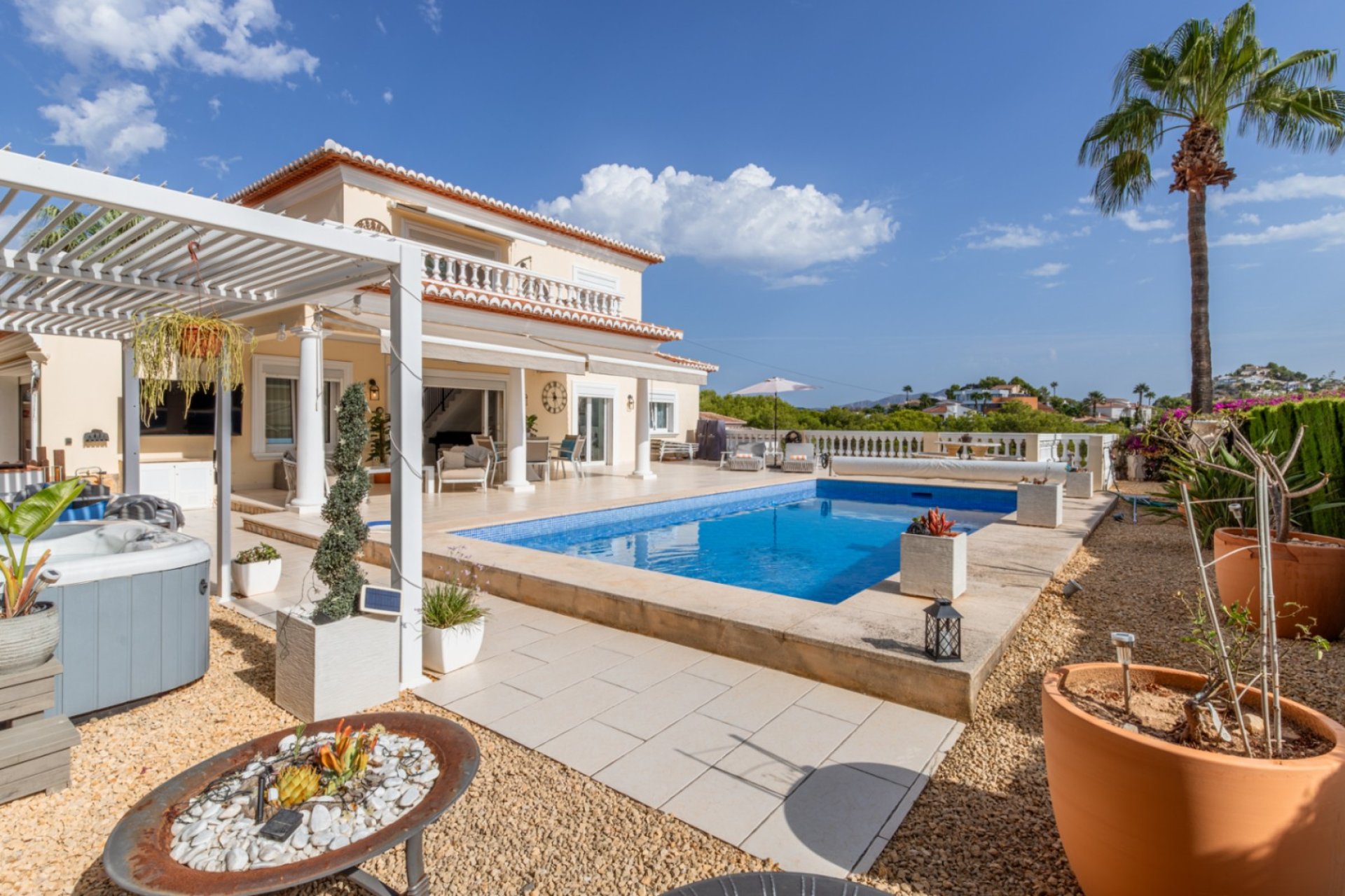 Reventa - Villa - 