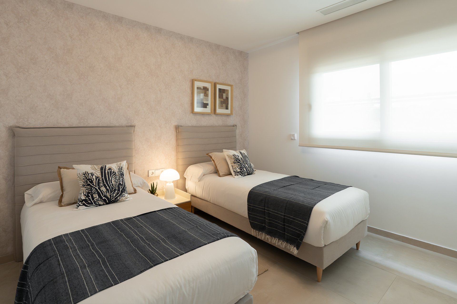 Rynek Pierwotny - Semi-Detached - Estepona (Málaga) - Spain