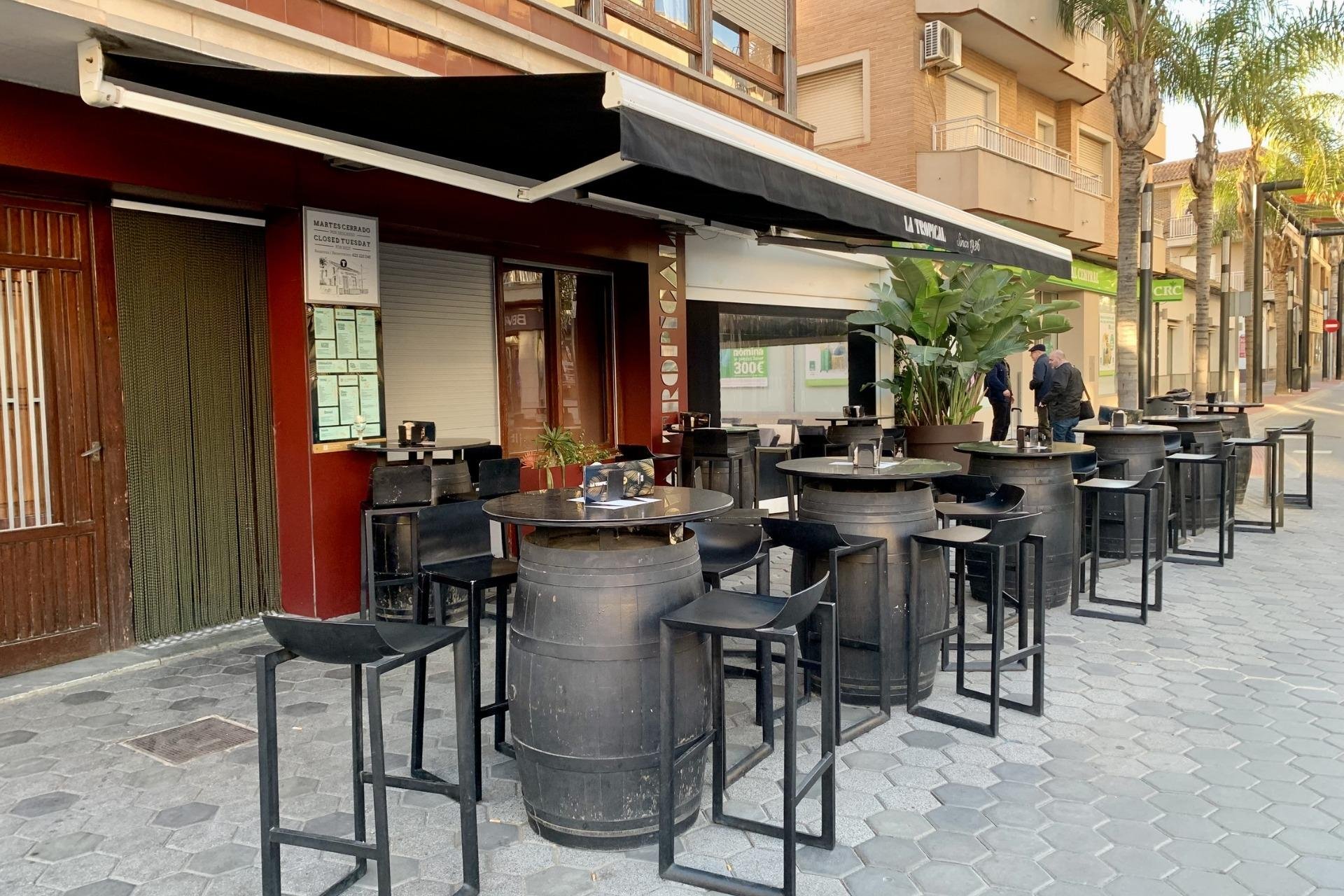 Rynek Pierwotny - Villa - Los Alcazares