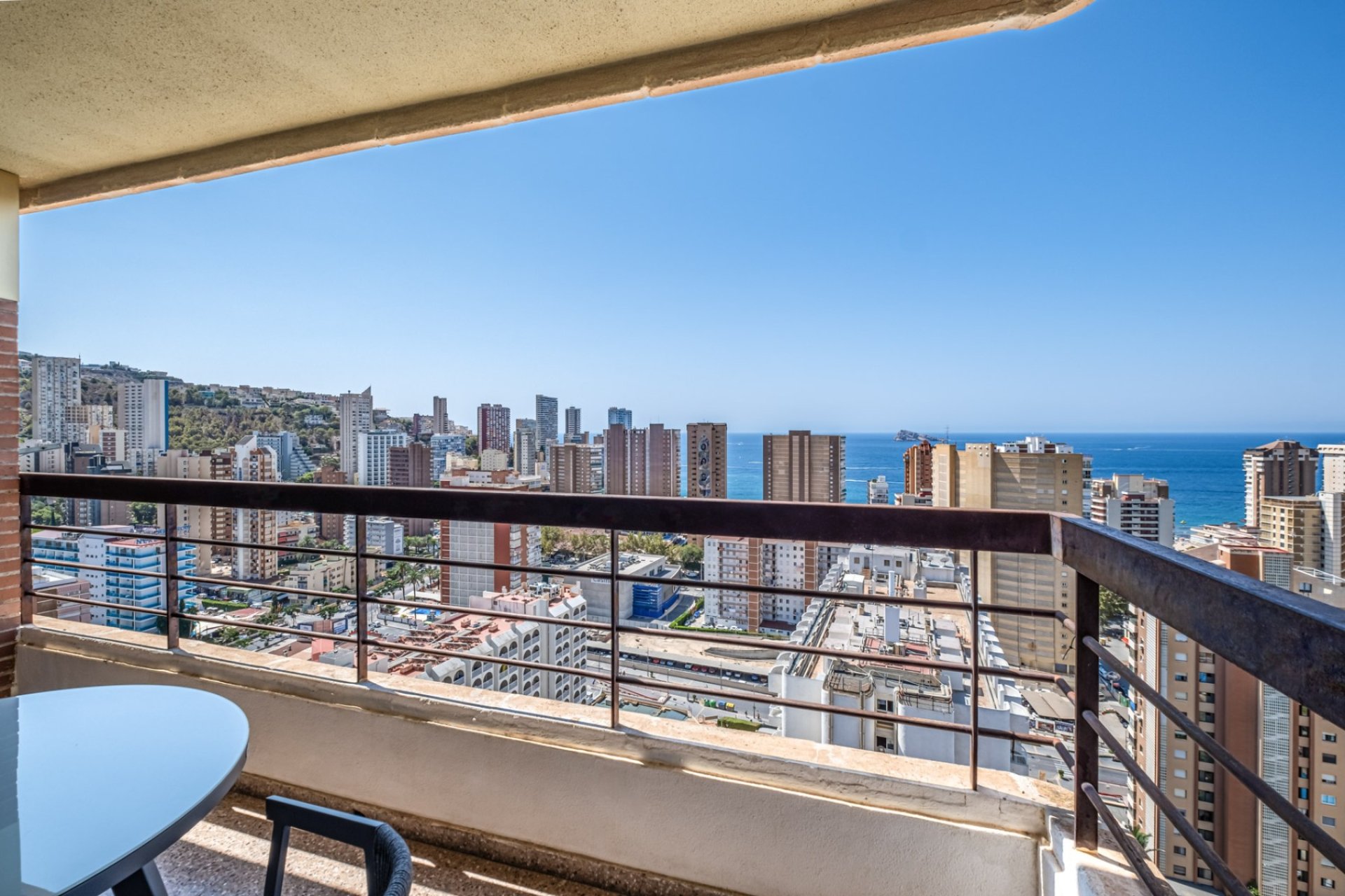 Vista al mar - Estudio TIPO E con vistas al mar y licencia turística en Benidorm - Levante (Costa Blanca - Alicante)