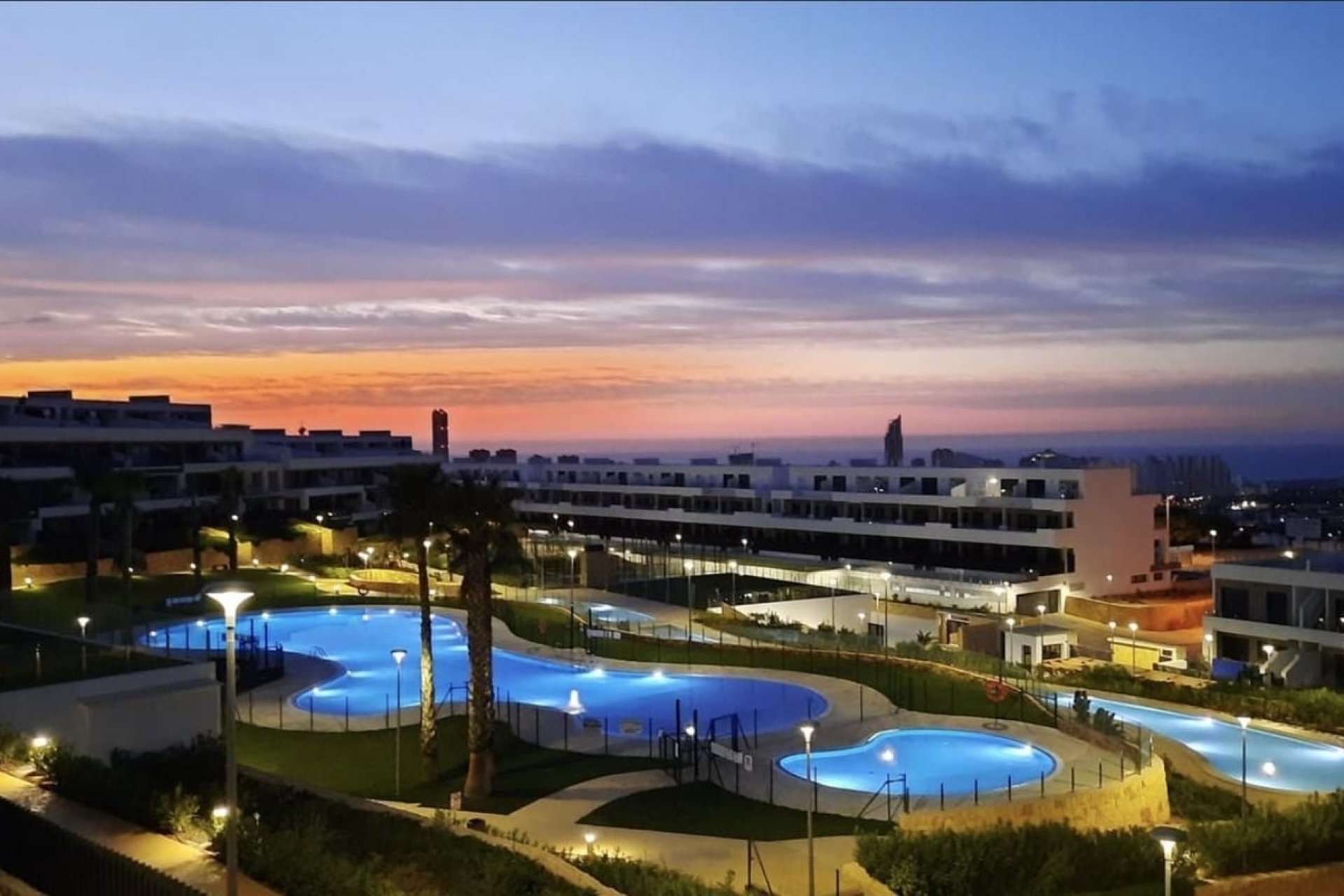 Vista - Exclusivo Dúplex Moderno con Solarium Privado y vistas al mar en Camporrosso Village, Finestrat (Costa blanca - Alicante)