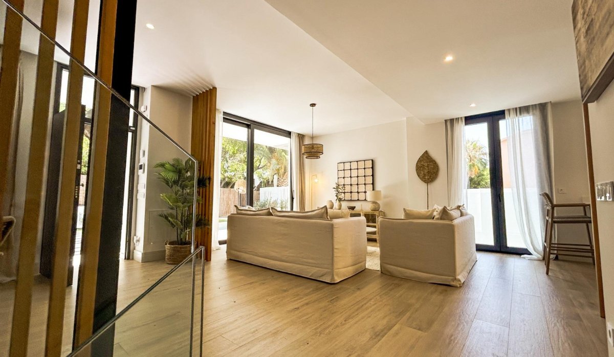 Rynek Pierwotny - Kamienica - Málaga