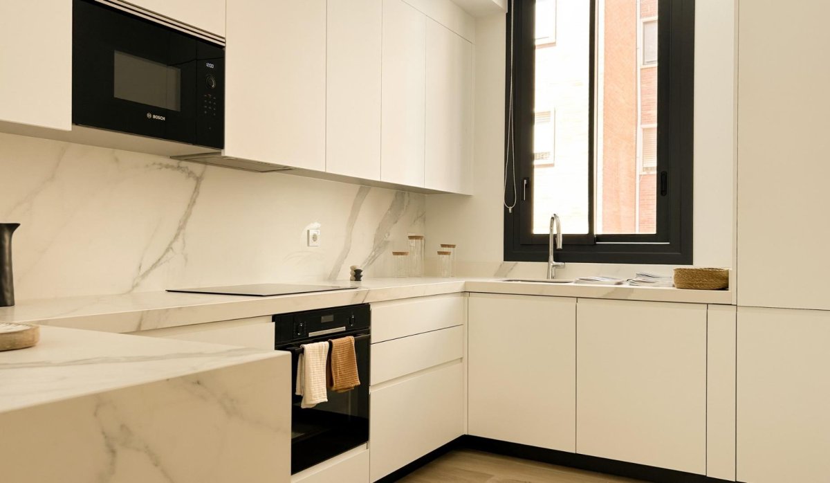 Rynek Pierwotny - Kamienica - Málaga