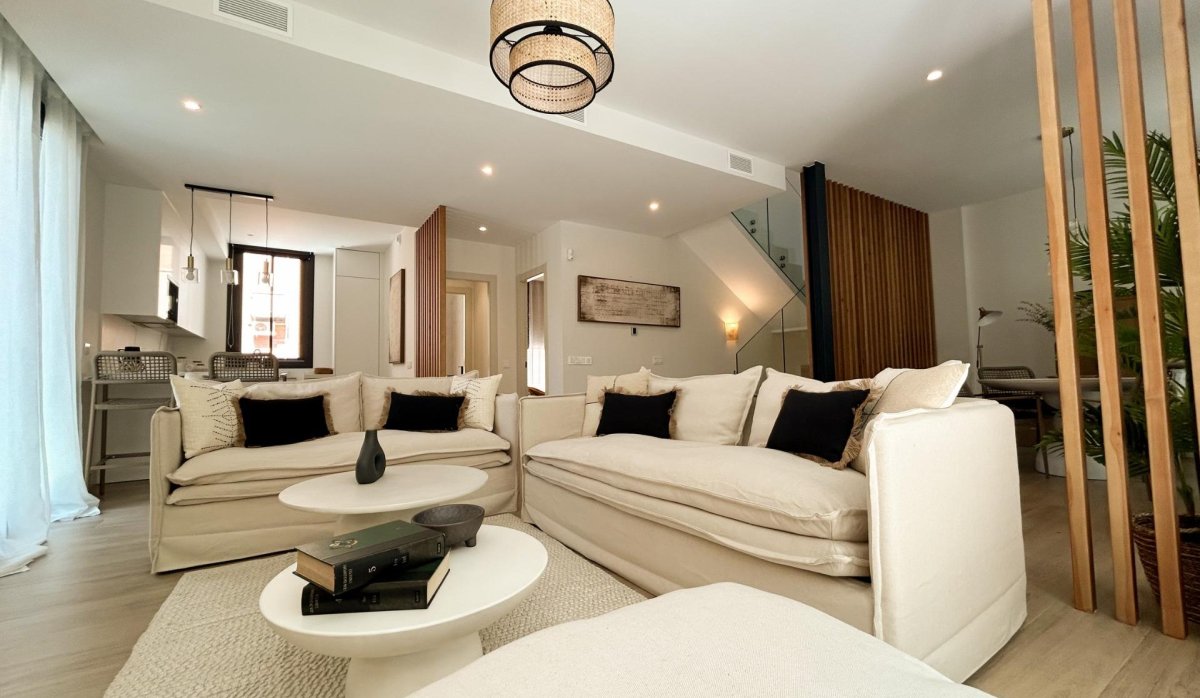 Rynek Pierwotny - Kamienica - Málaga