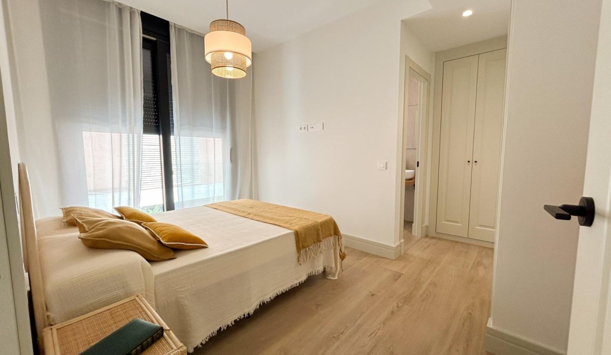 Rynek Pierwotny - Kamienica - Málaga