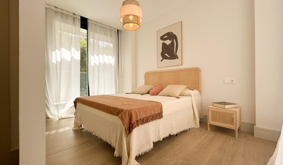 Rynek Pierwotny - Kamienica - Málaga