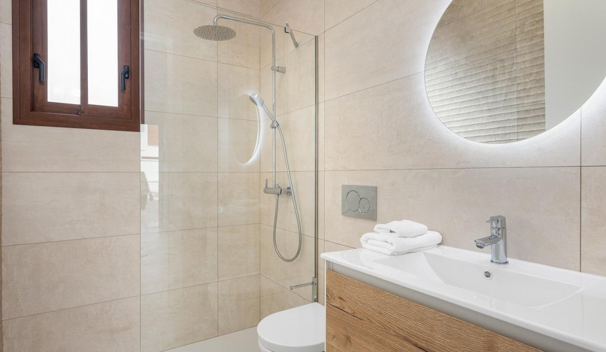 Новое здание - Villa - Vera