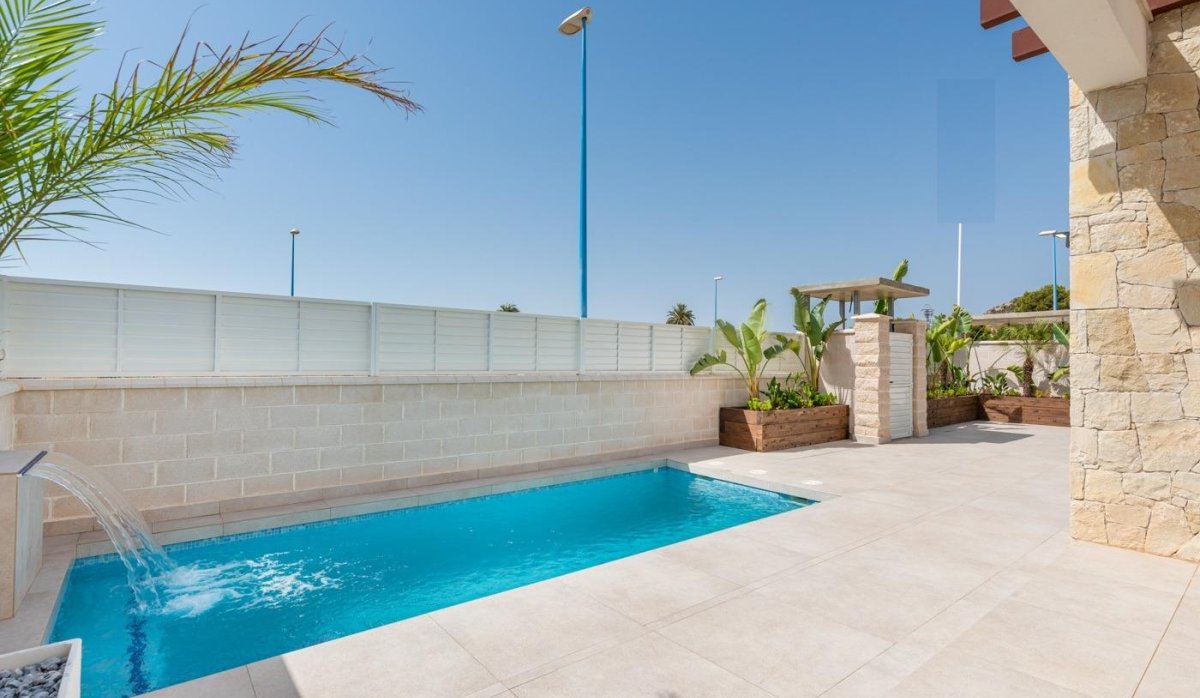 Новое здание - Villa - Vera