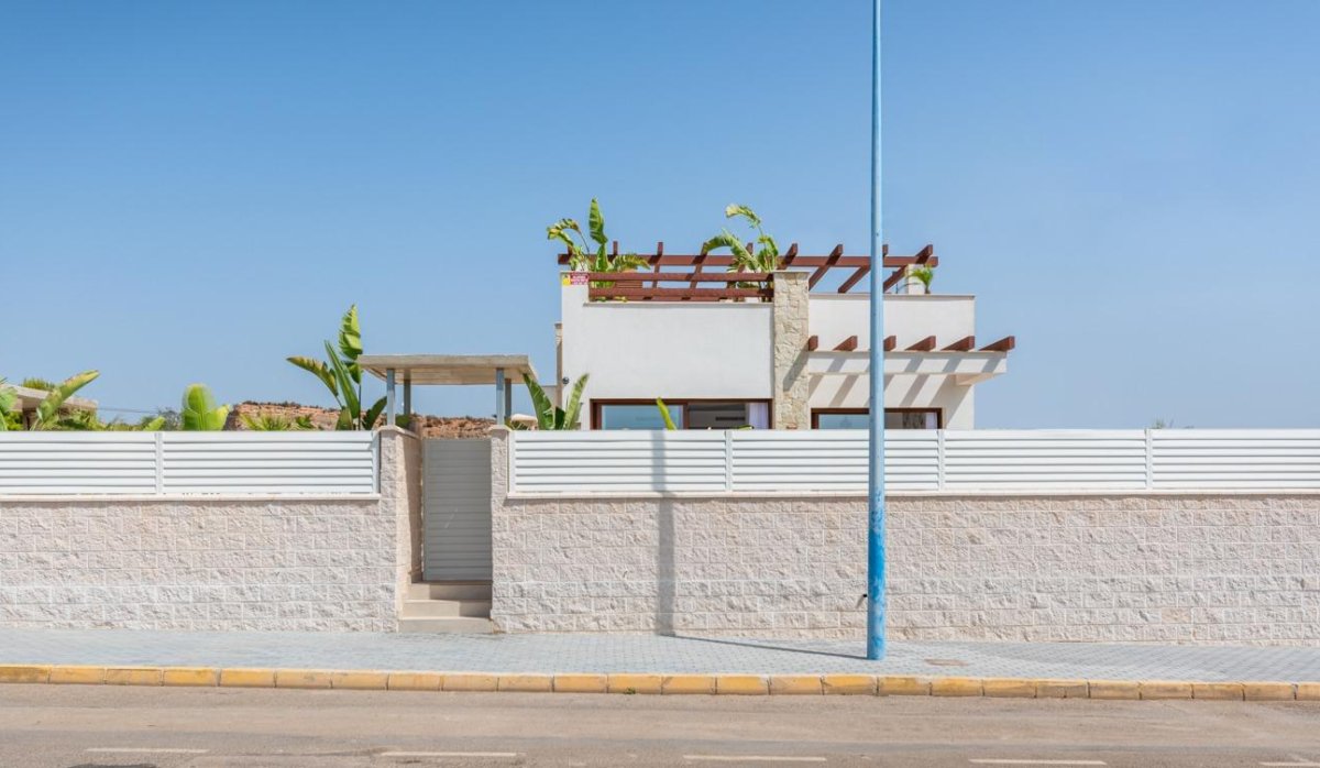 Новое здание - Villa - Vera