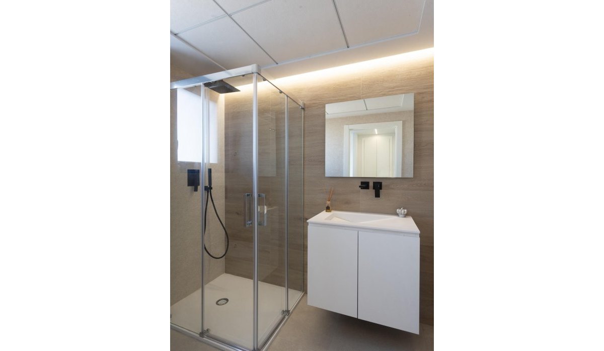 Obra nueva - Ático - Denia