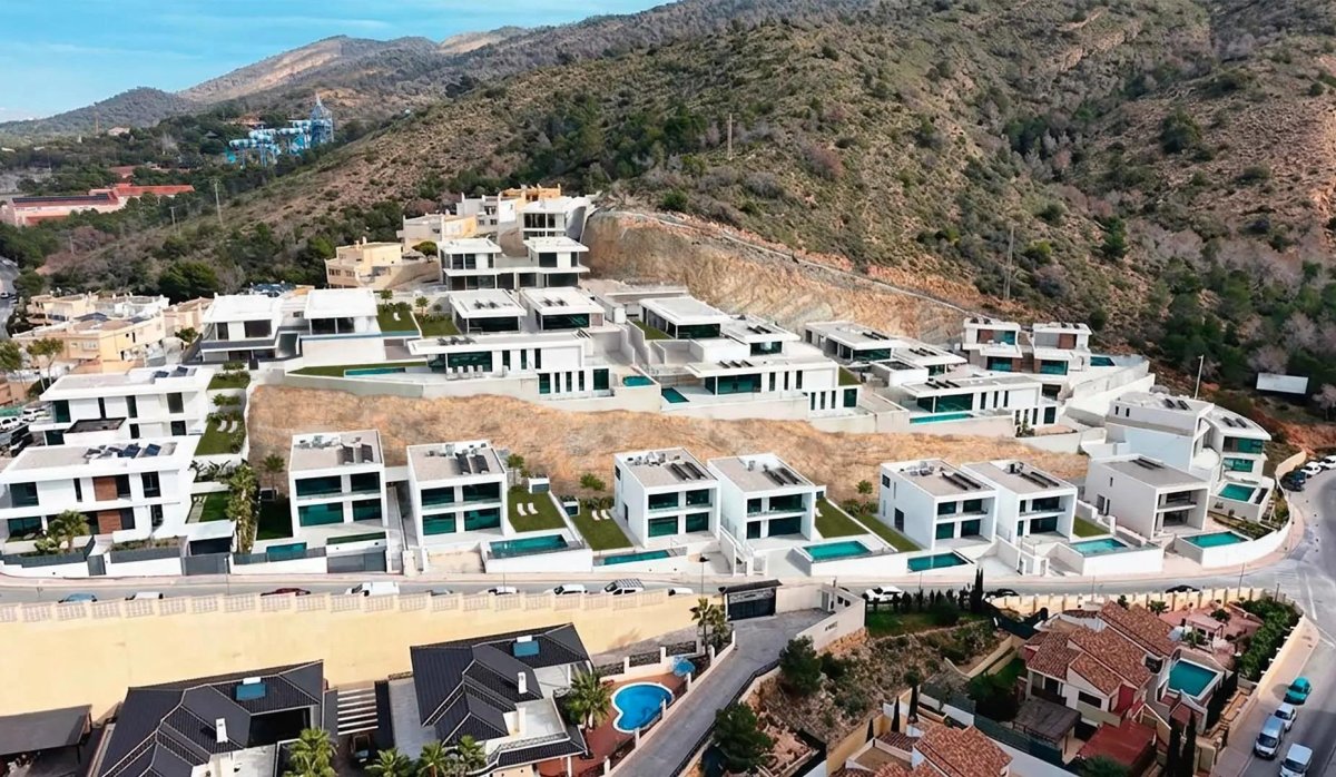 Новое здание - Villa - Benidorm