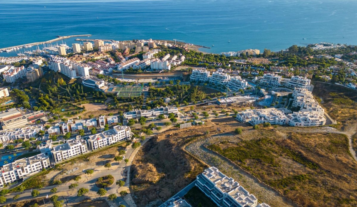 New Build - Apartment / flat - Estepona