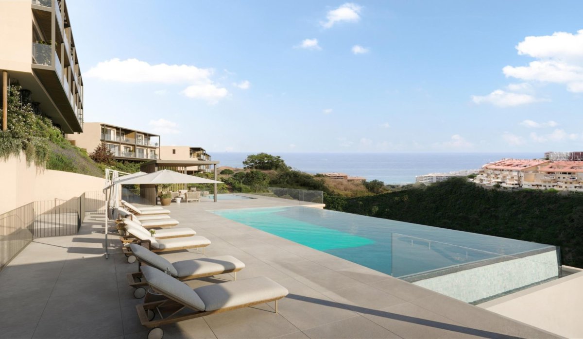 Obra nueva - Villa / Semi pareado - Fuengirola
